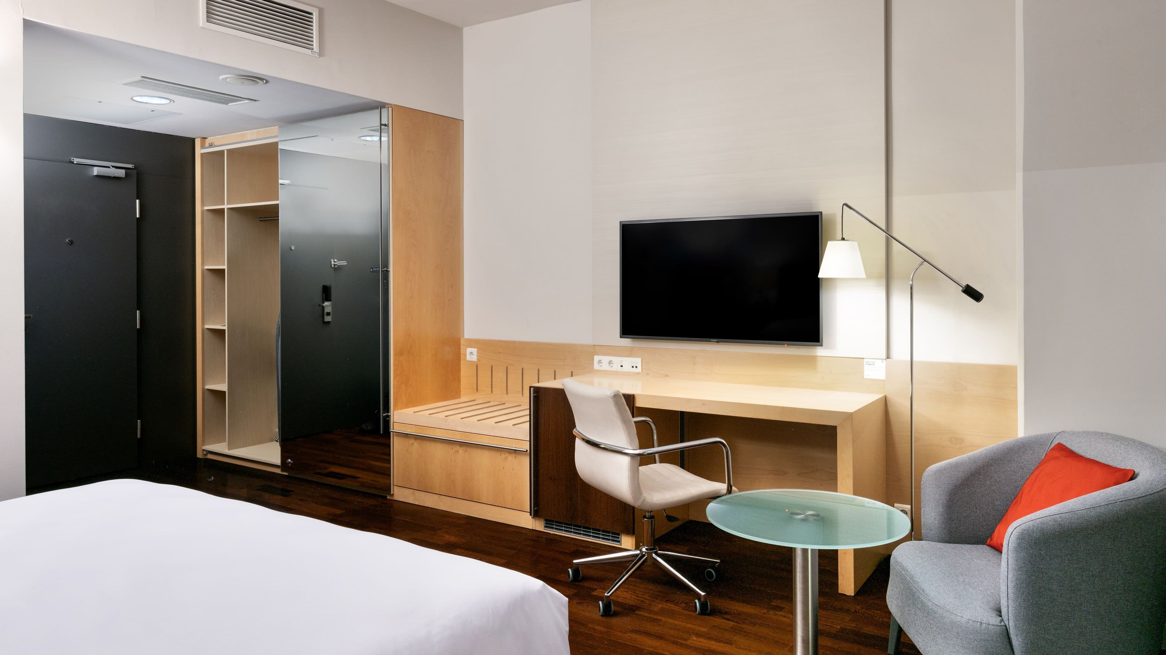 Deluxe Guest room - Image 2