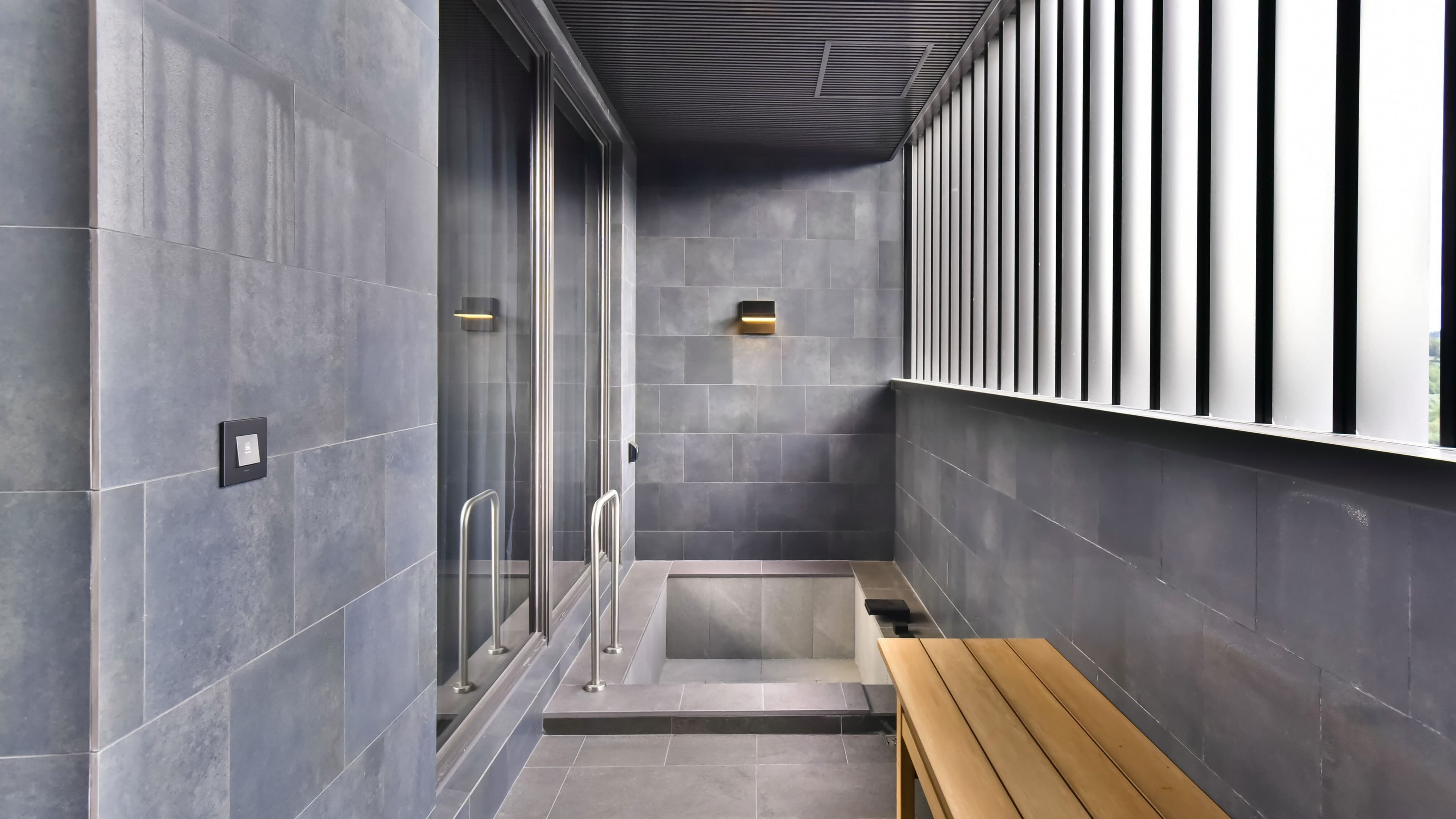 Standard Single/Twin Room - Image 4