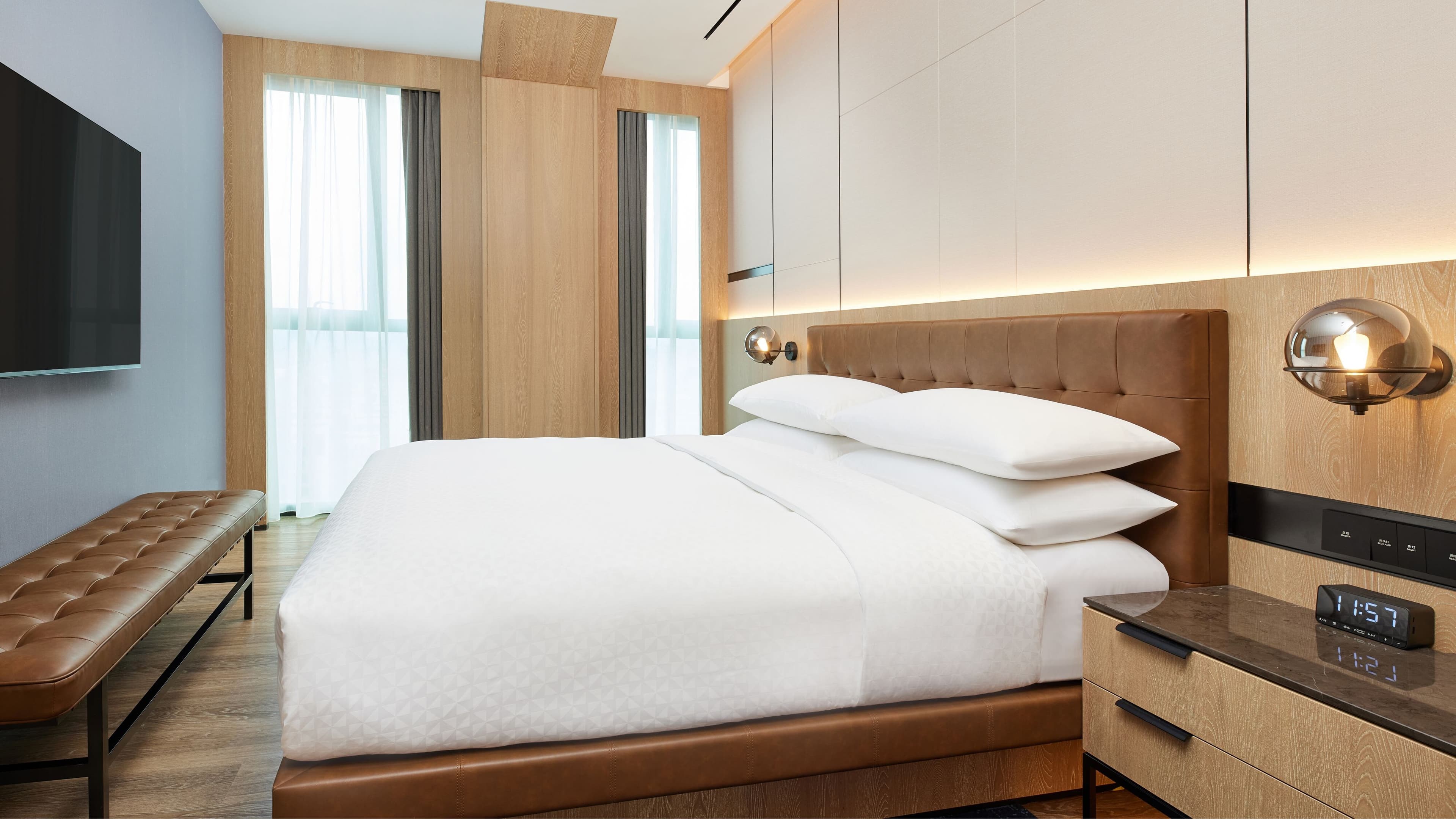 Standard King - Image 1