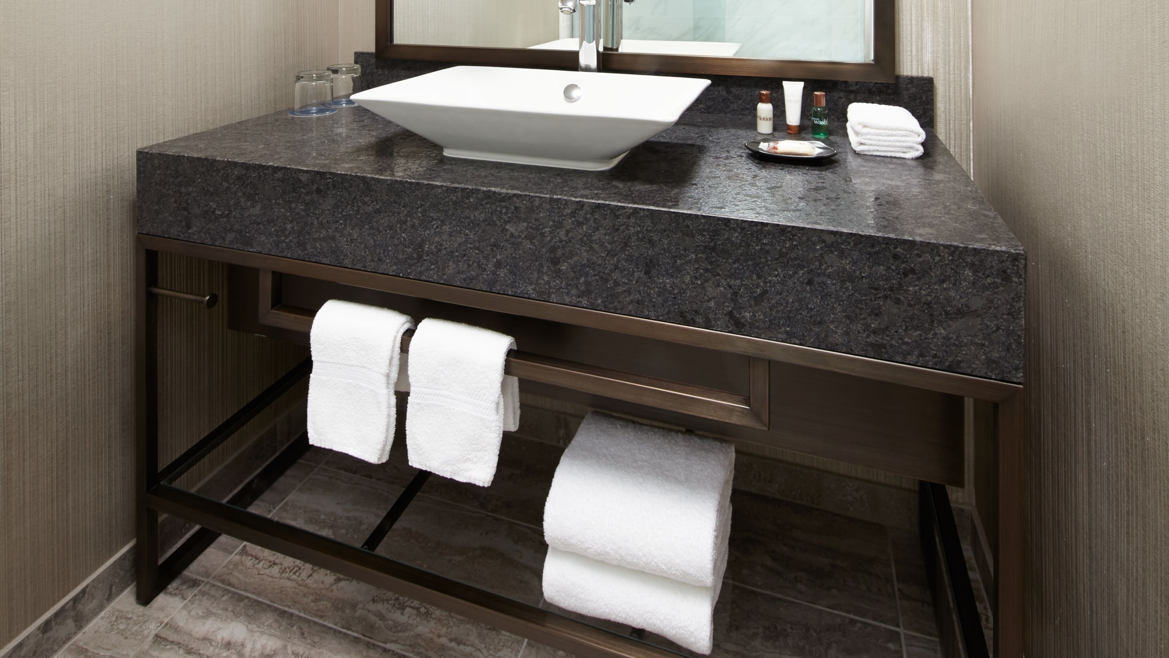 Traditional Room - Image 2