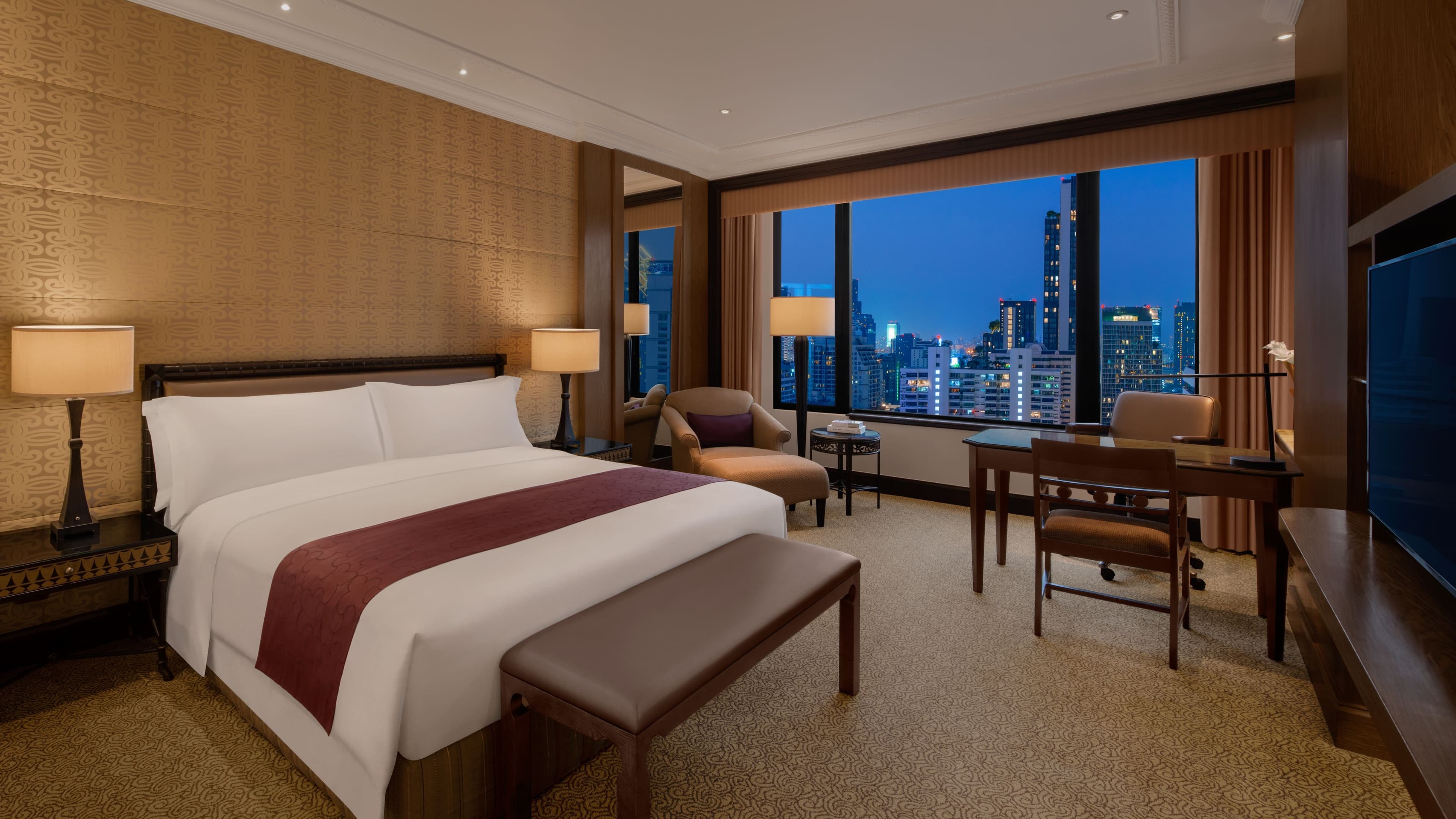 Grande Room - Image 1