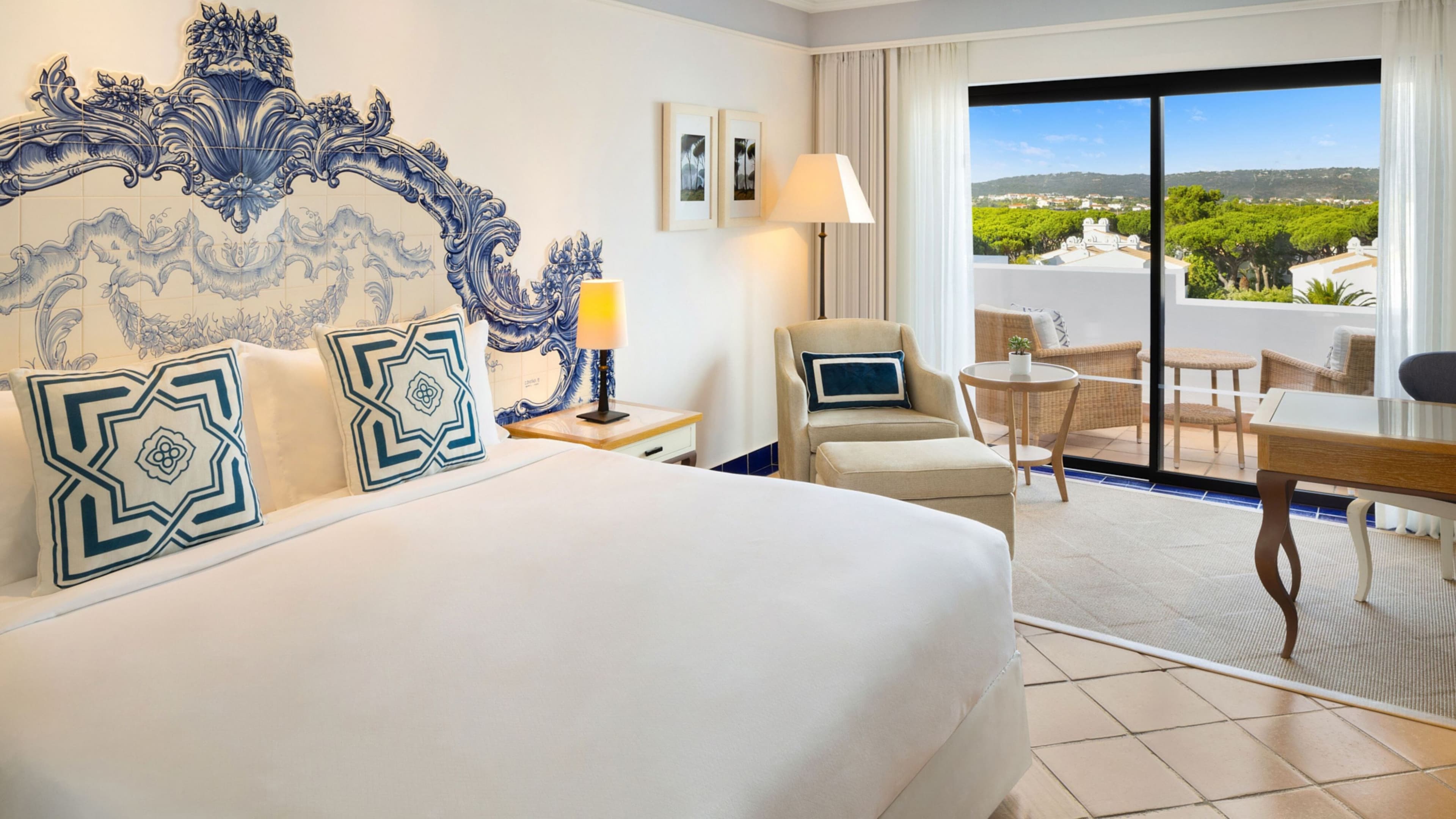 Deluxe Room Resort View - Image 4