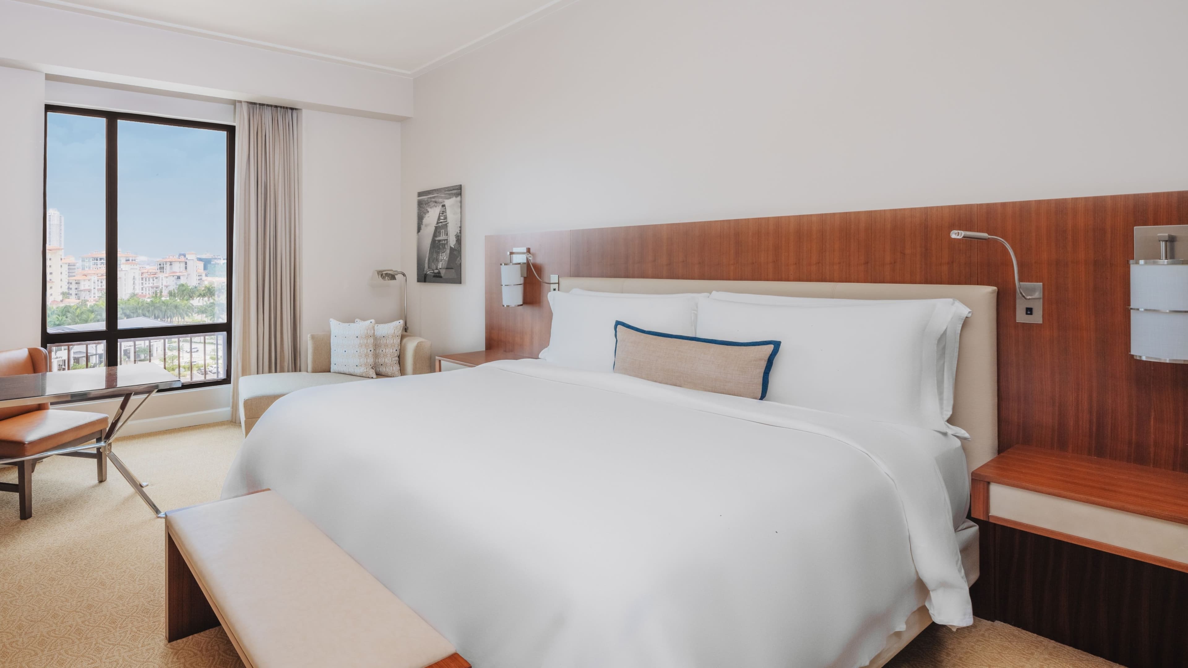 Deluxe City View - Image 1