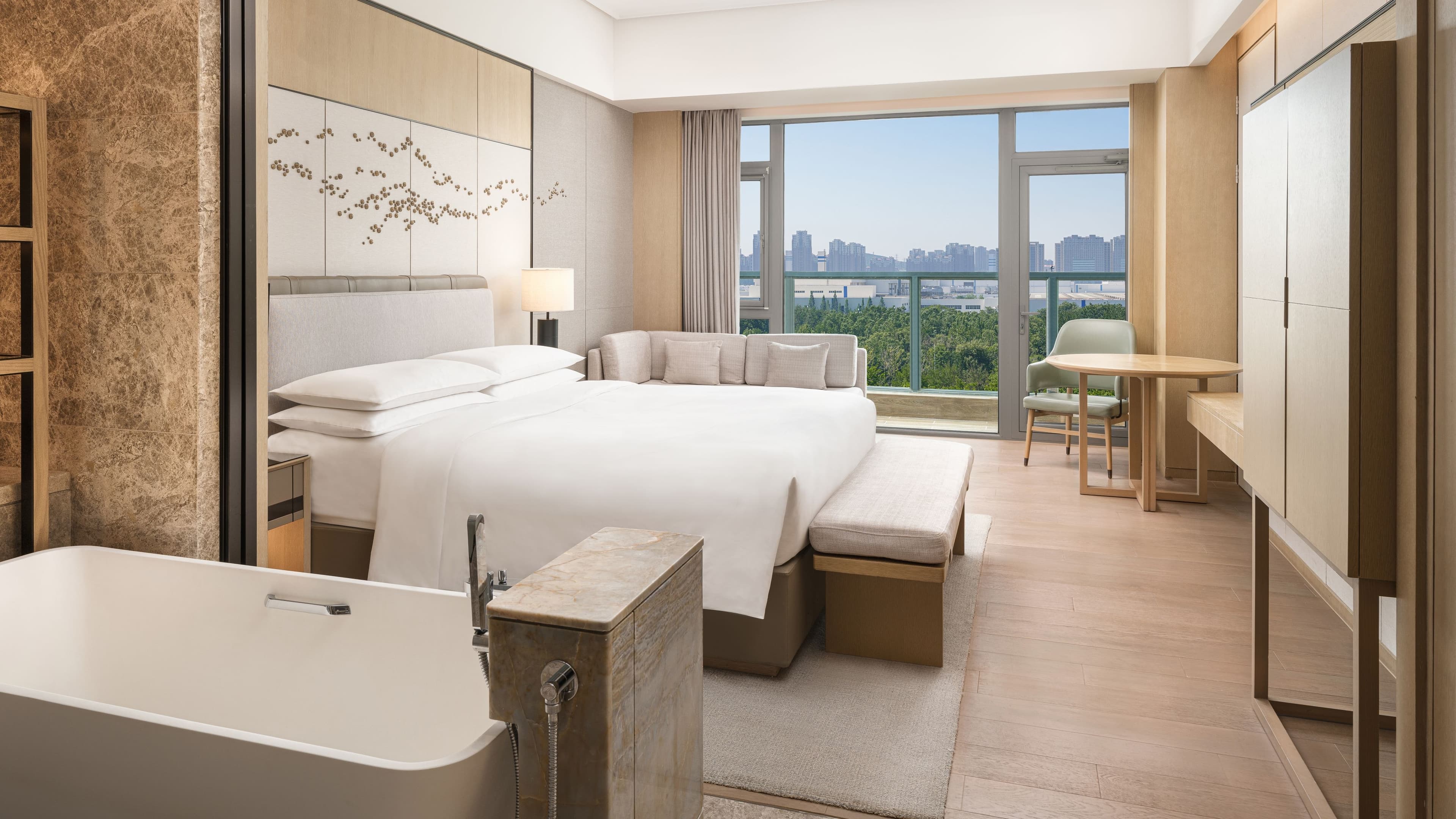 Garden View King Room - Image 1