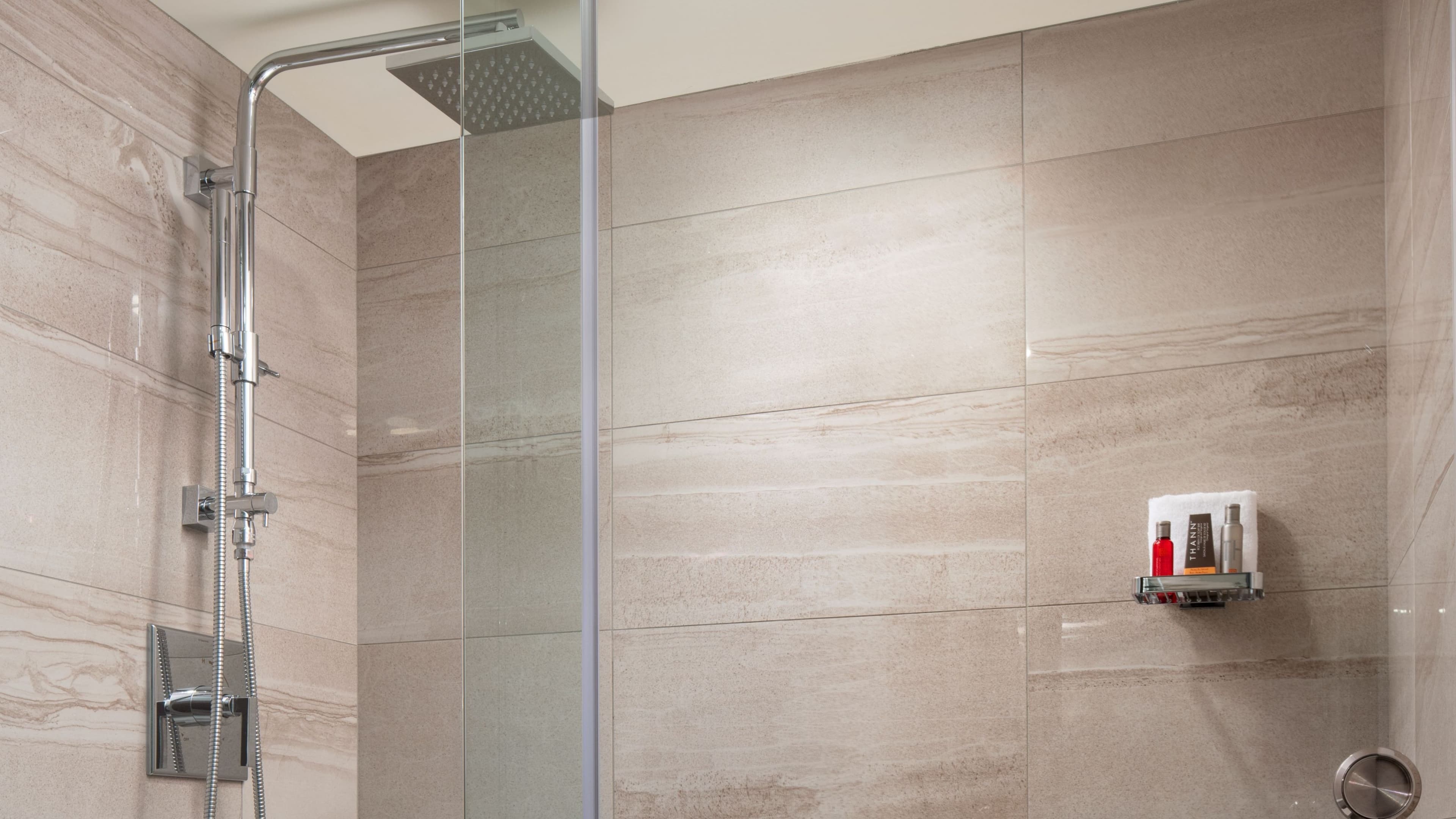 Junior Suite - Image 10