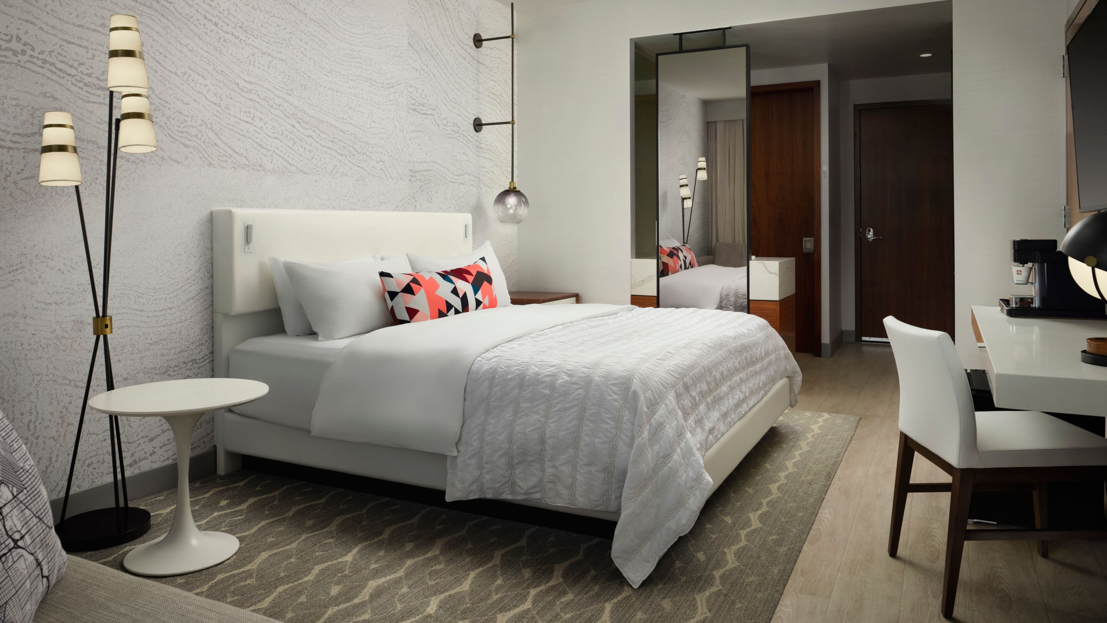 Classic King - Image 1