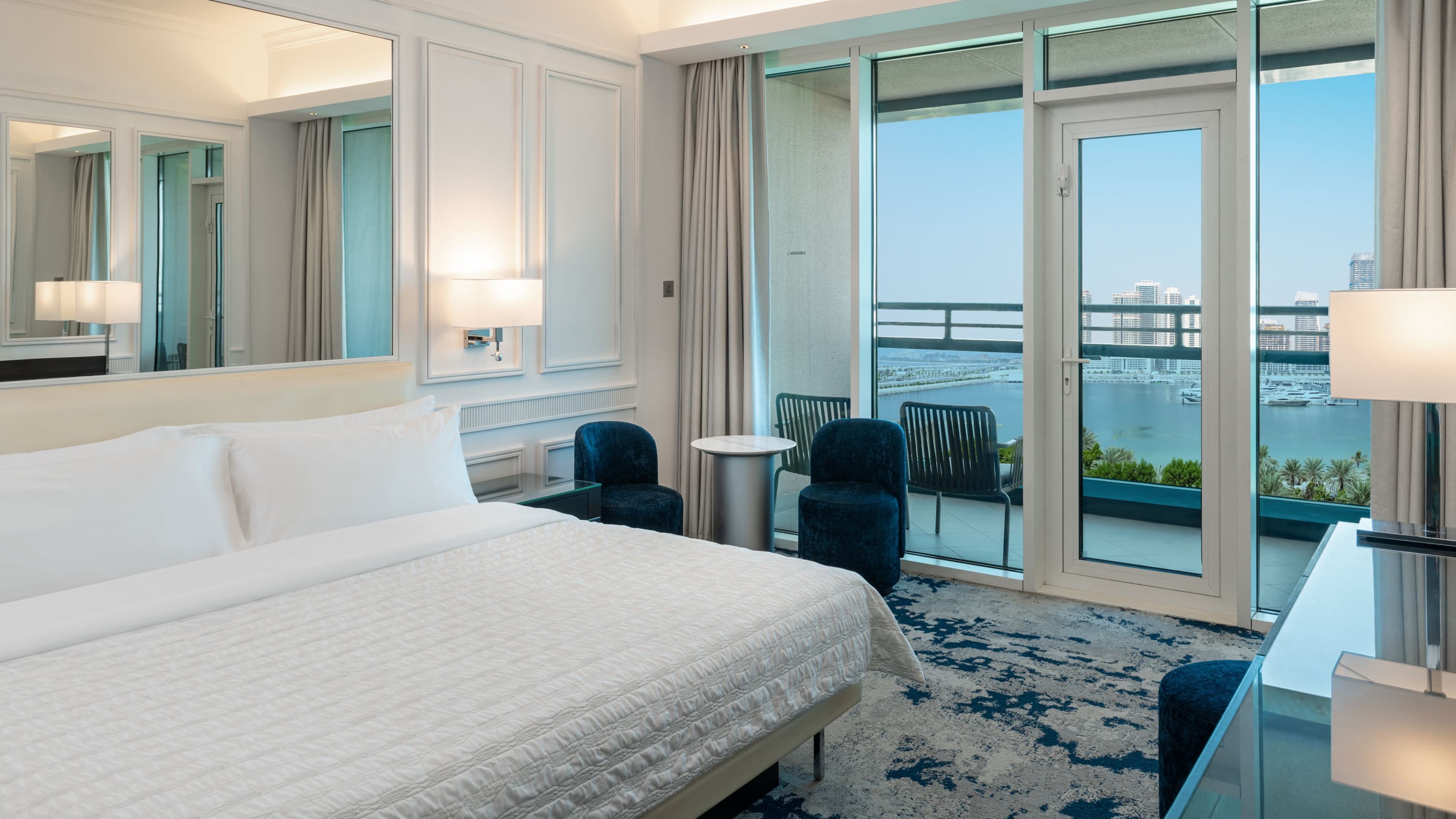 Deluxe Sea View - Image 1