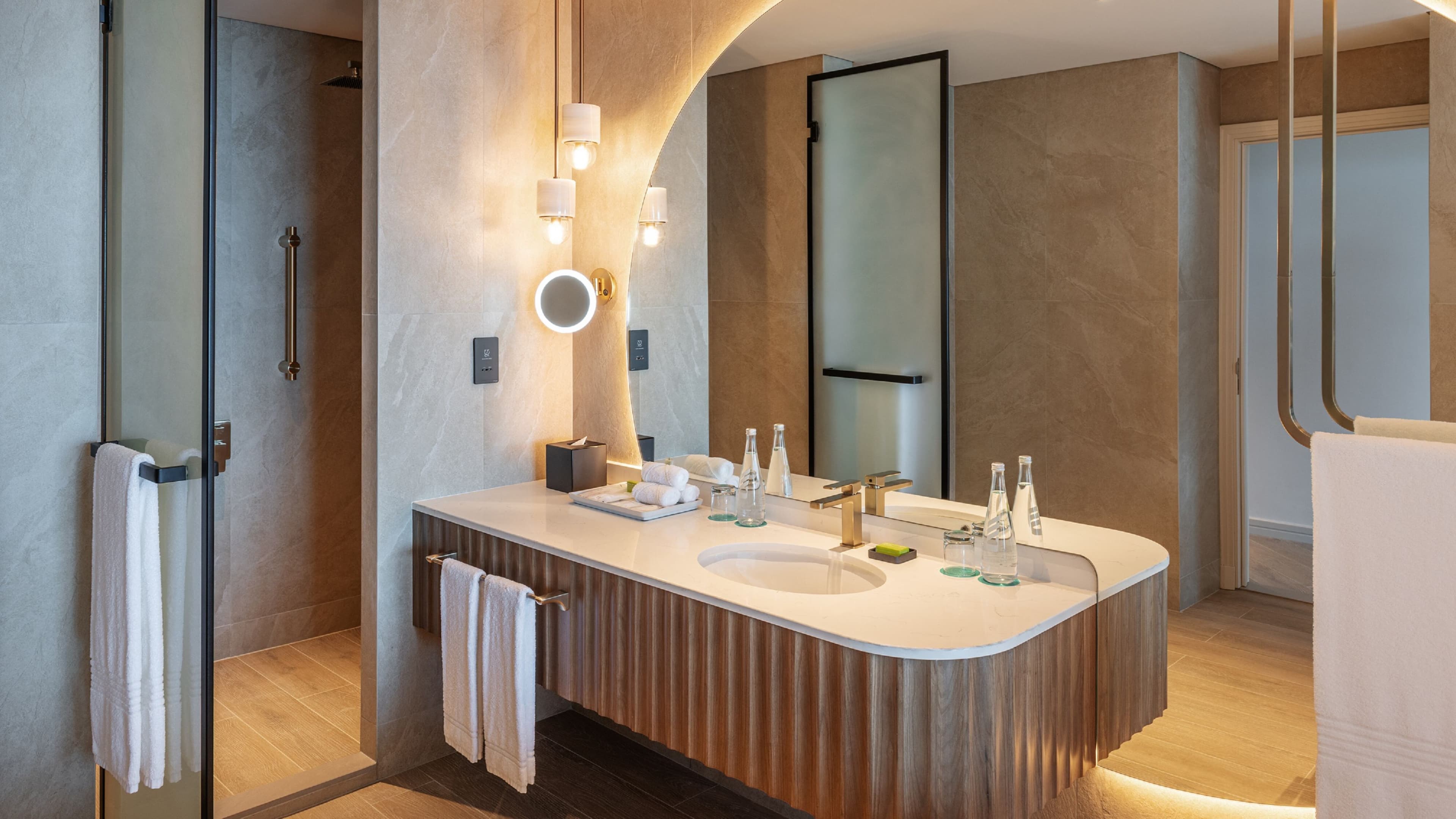 Renovated Deluxe Twin - Image 5