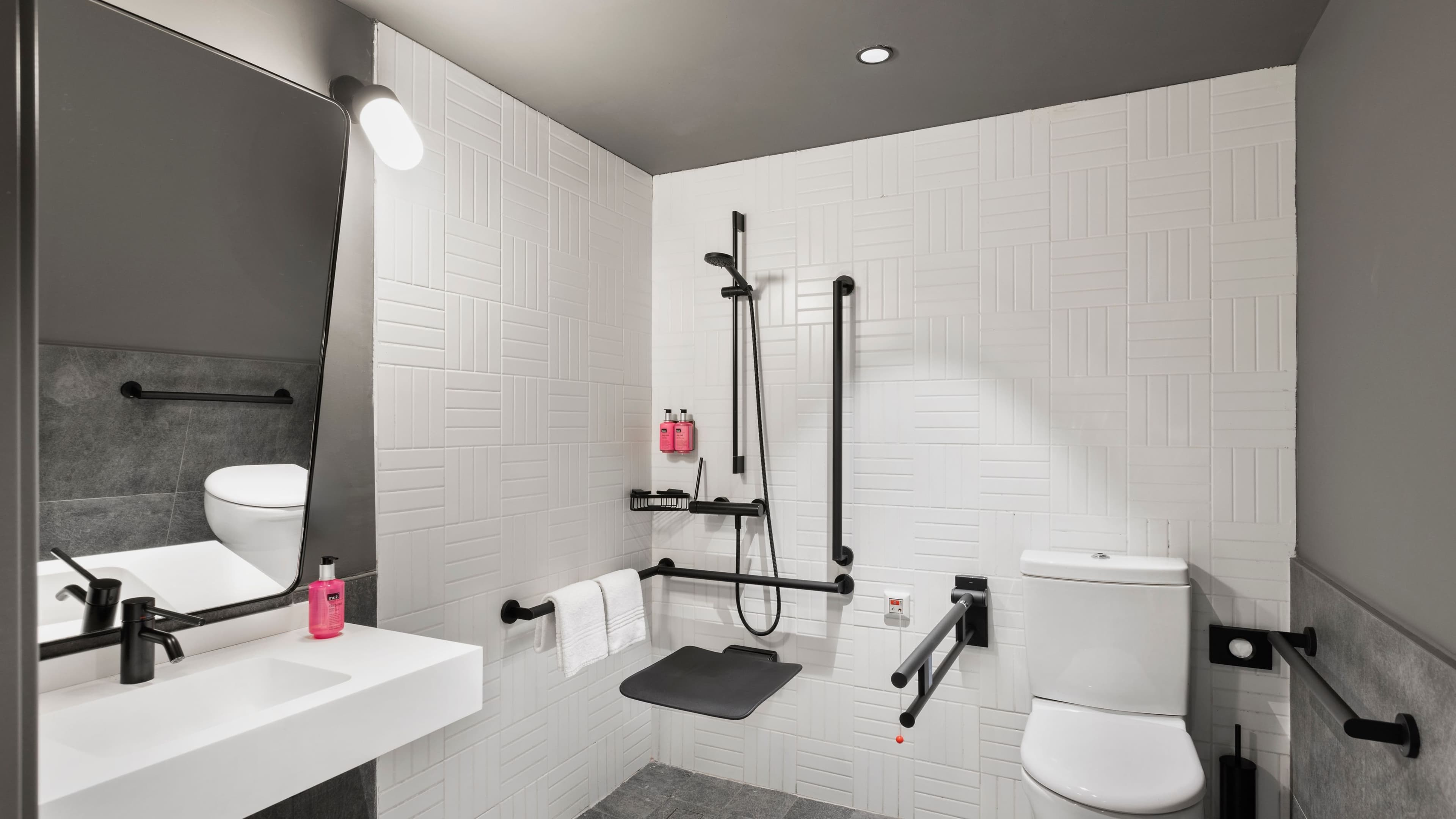 Moxy Sleeper - Image 16