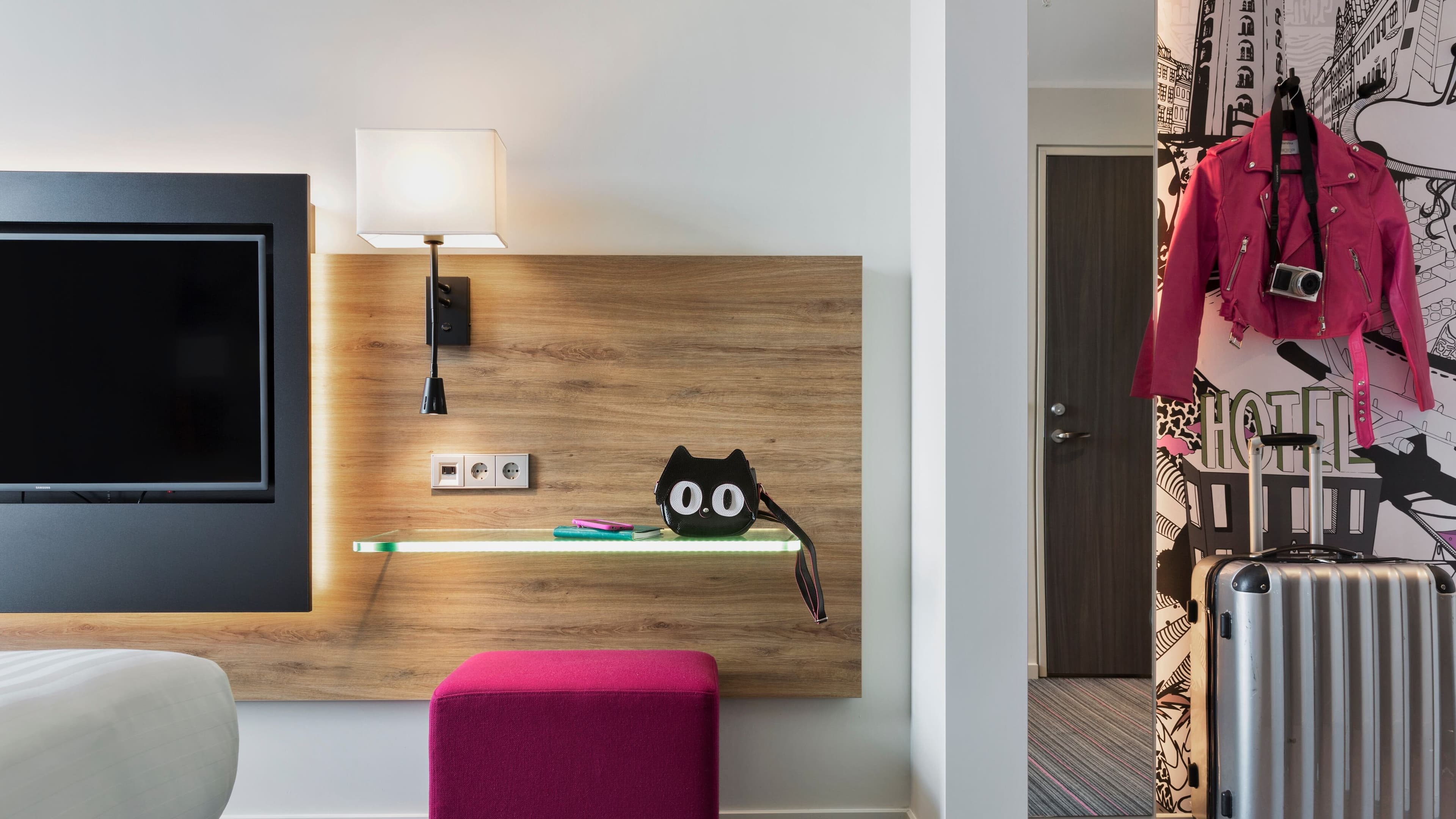 Moxy Queen Sleeper - Image 2