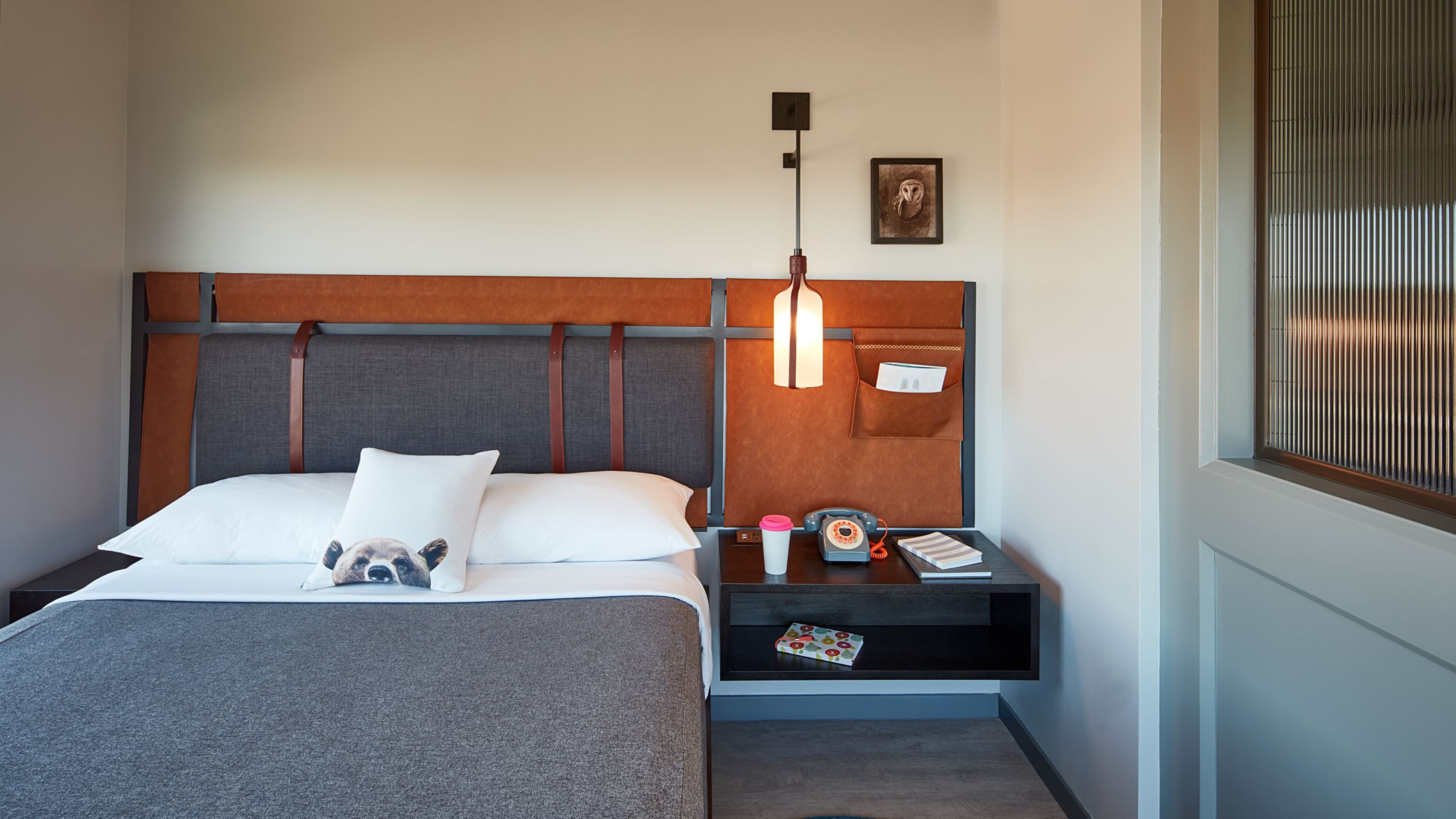 Guest Room - Image 3