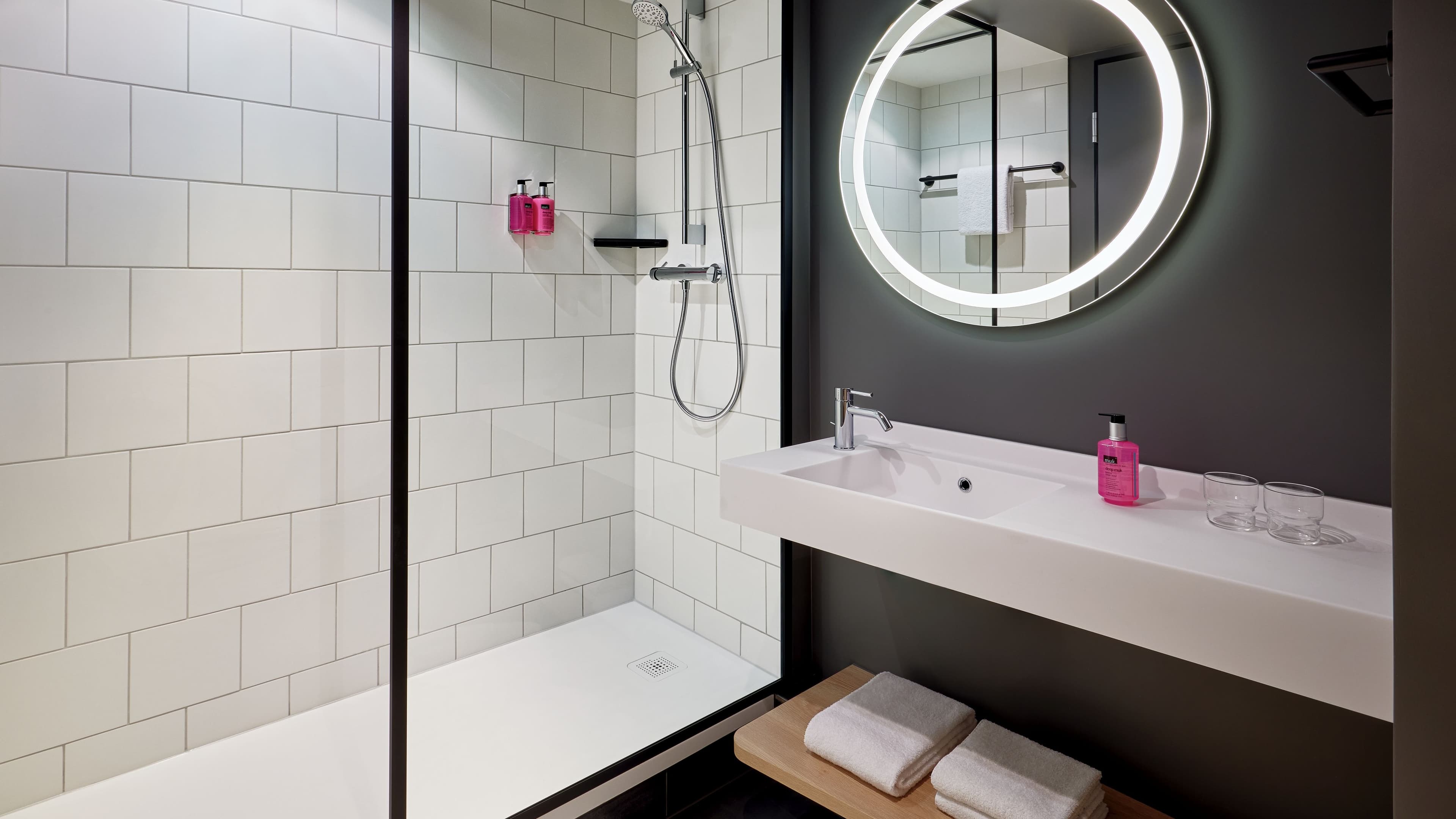 Moxy Sleeper - Image 6