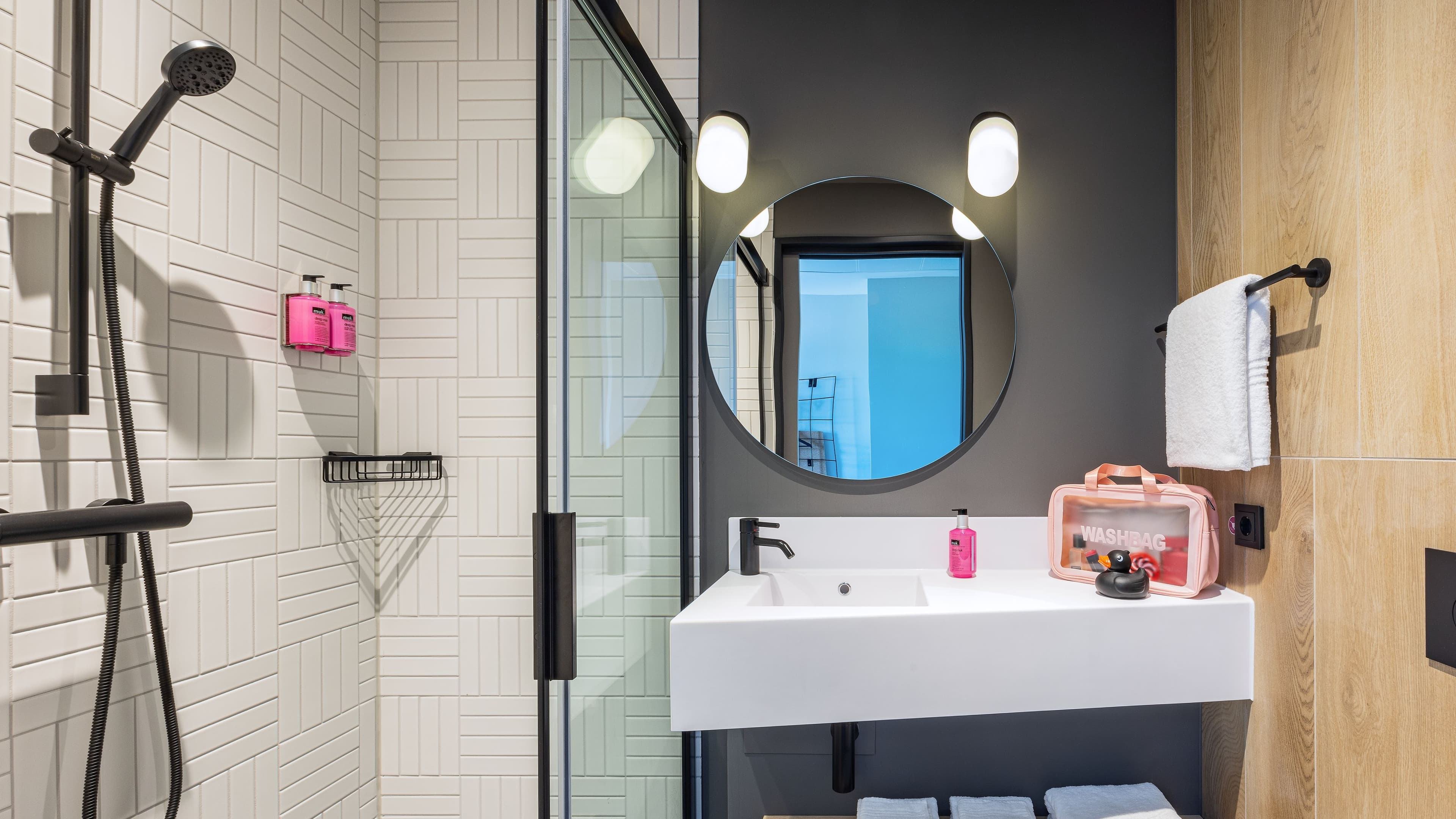 Moxy Sleeper - Image 3