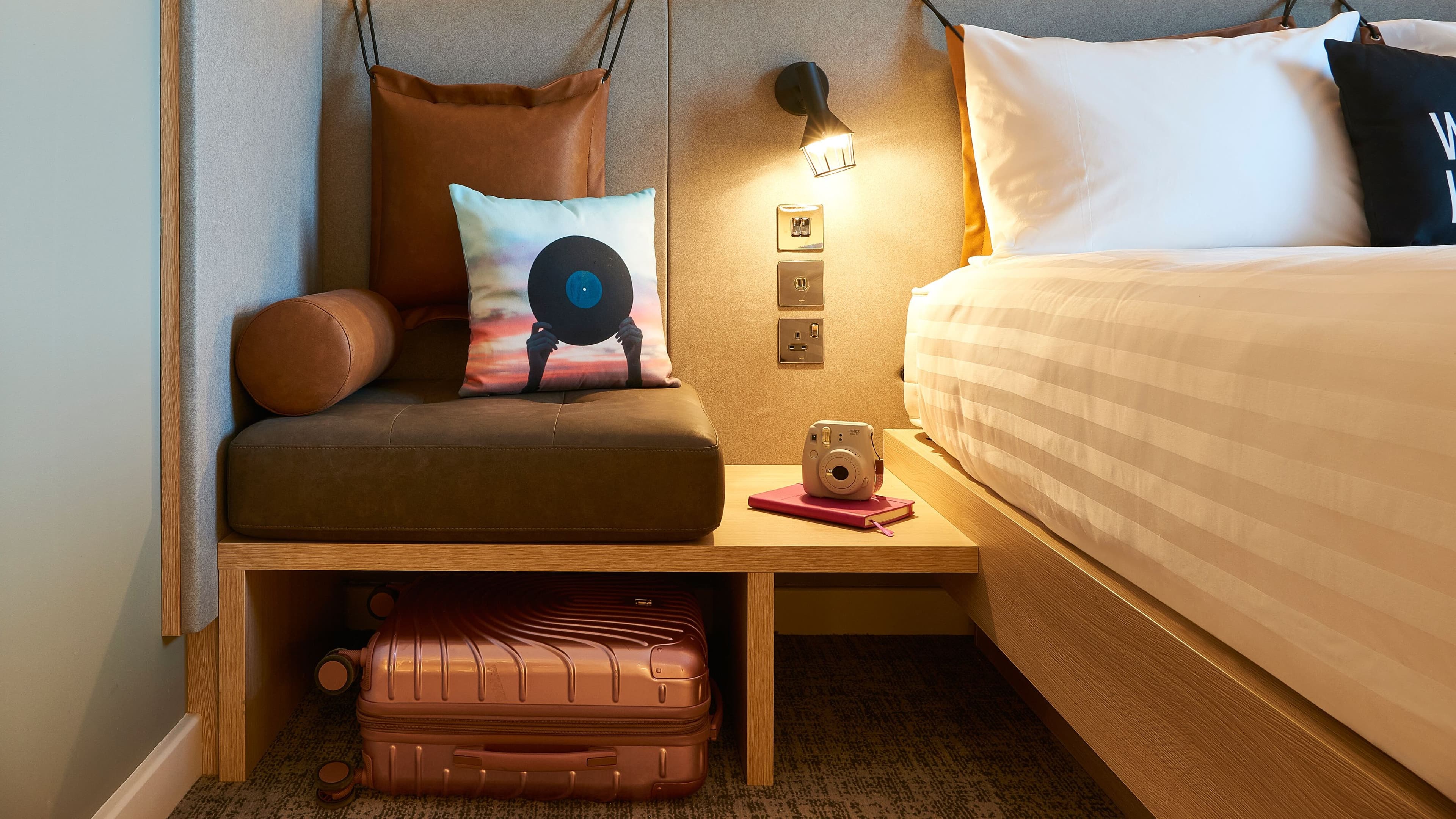 Moxy Sleeper - Image 5