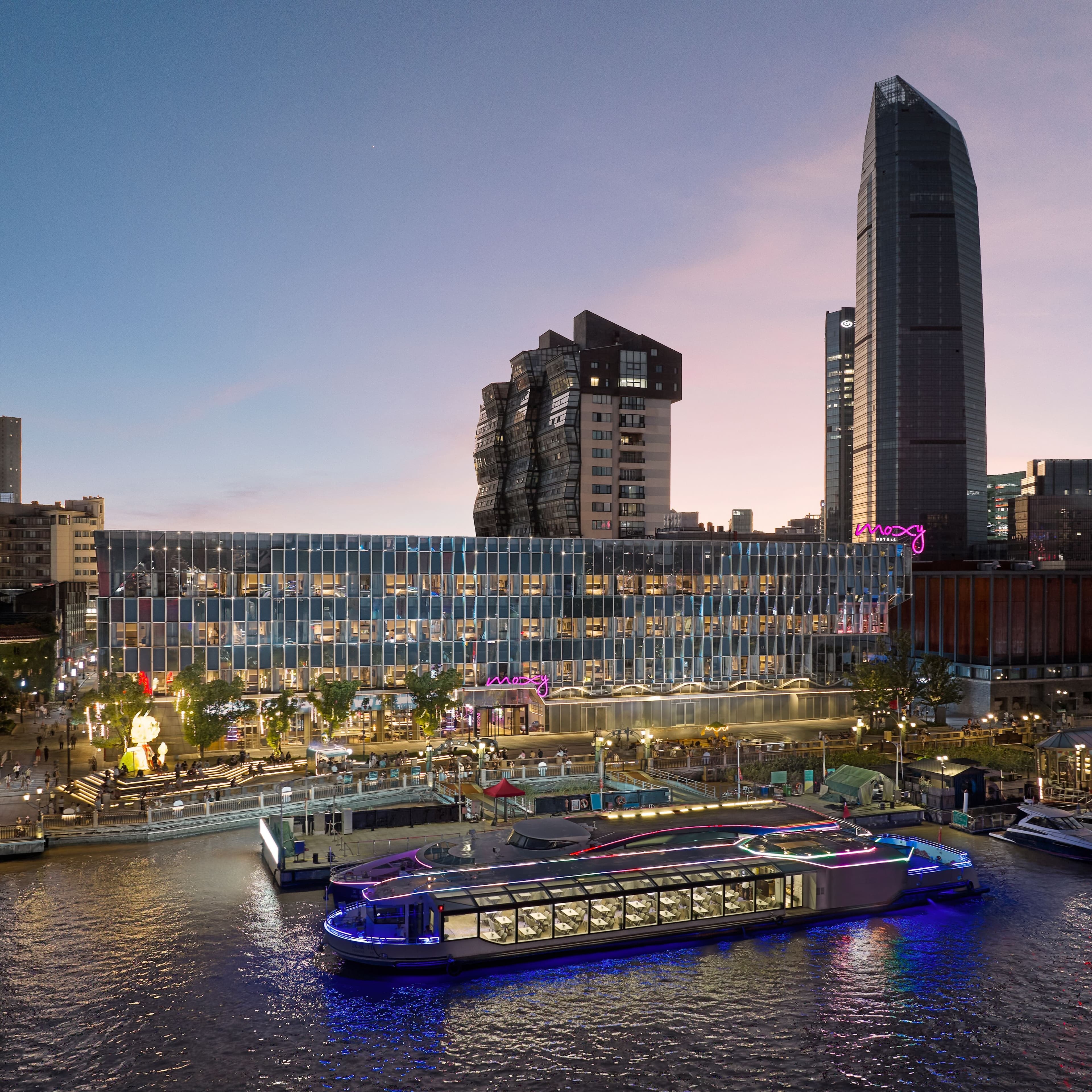 Moxy Ningbo Old Bund