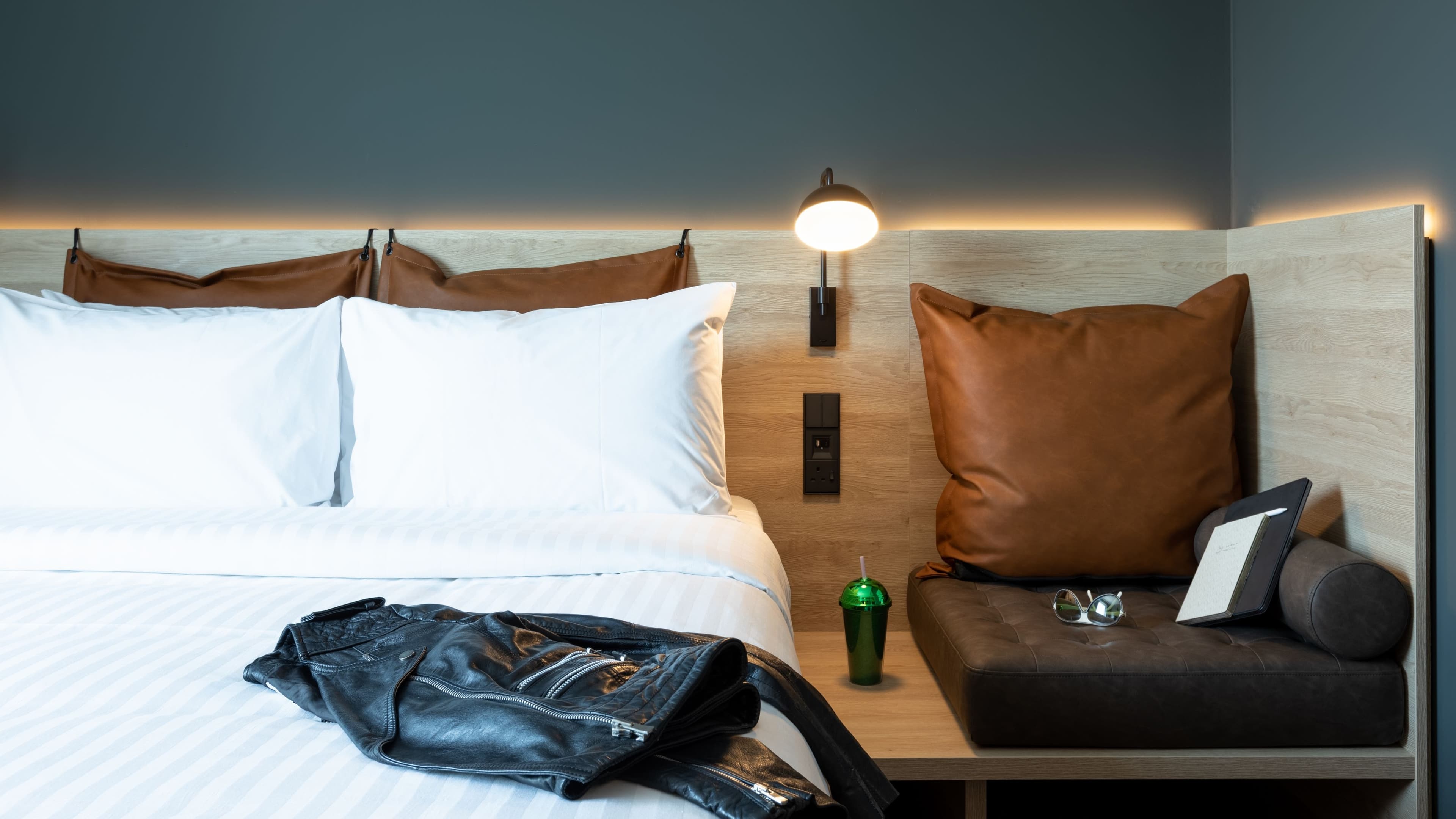 Moxy Queen Sleeper - Image 8