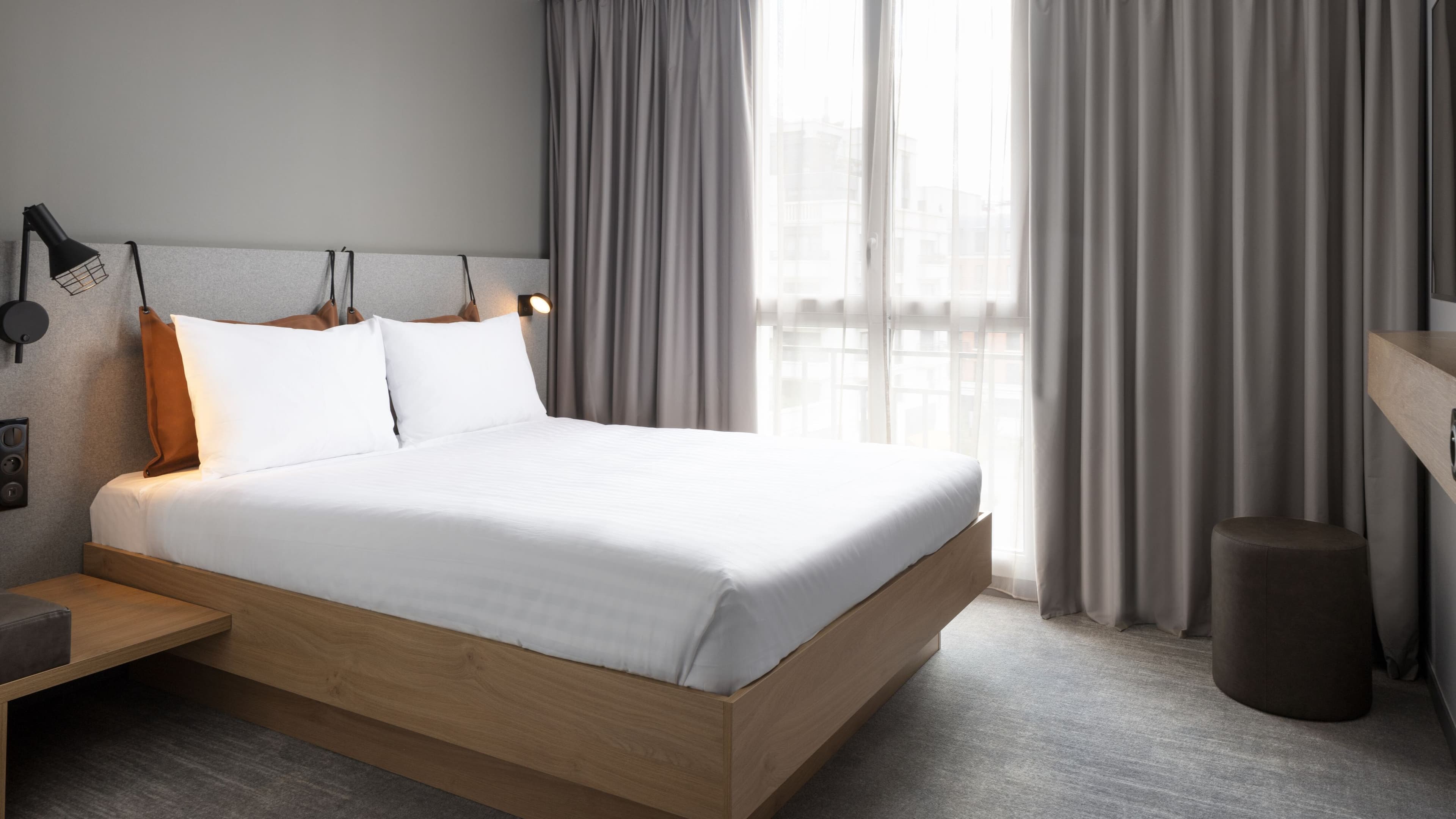 Moxy Sleeper - Image 2