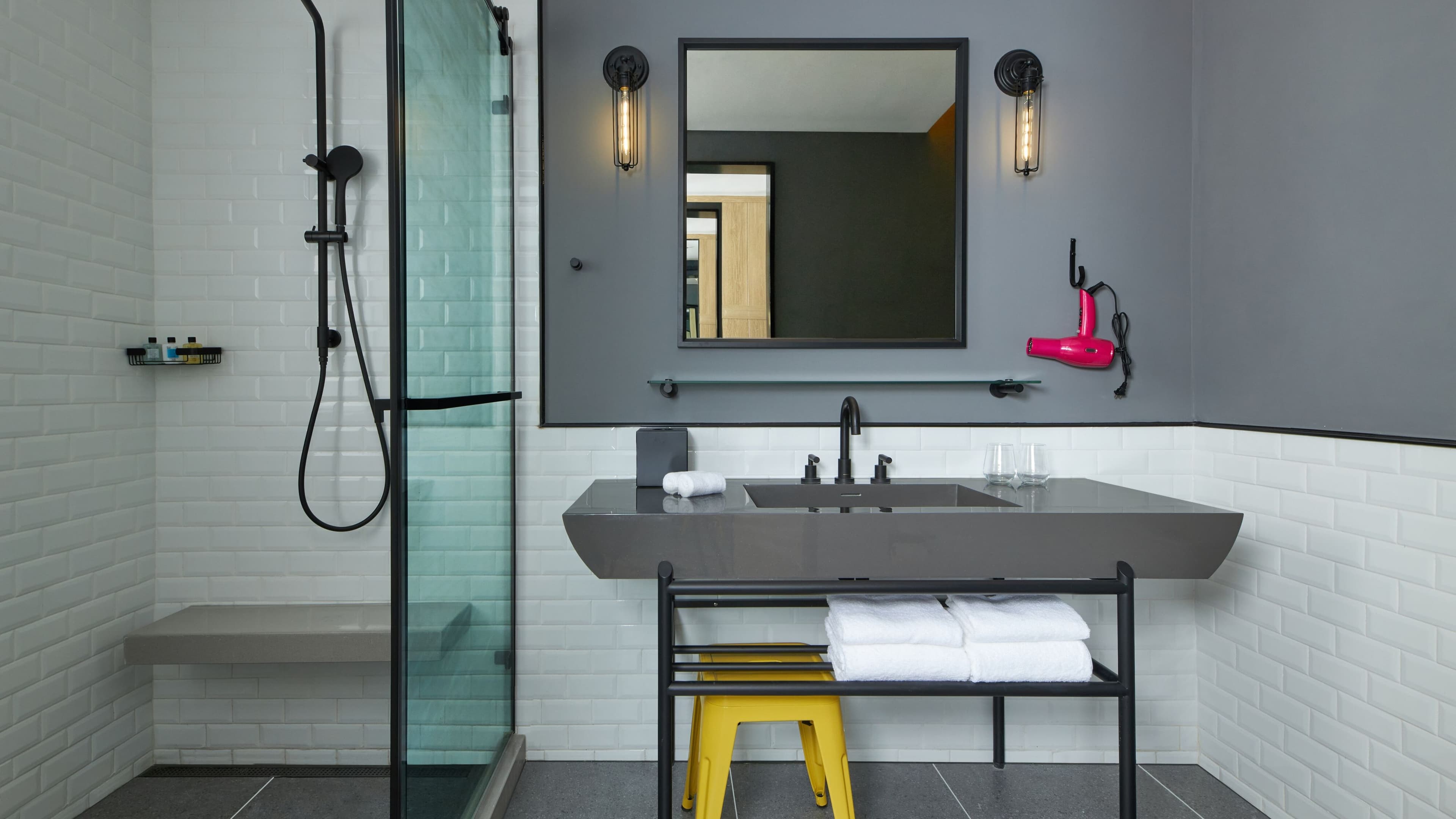 Standard Double - Image 4