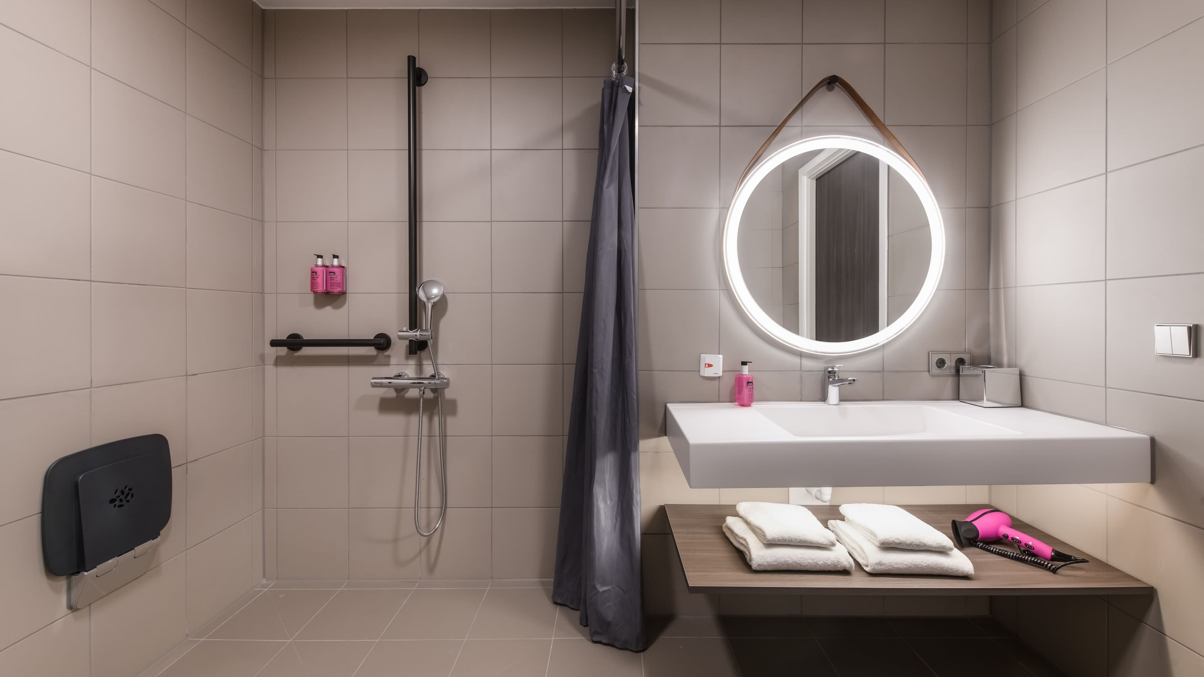 Moxy Queen Sleeper - Image 6