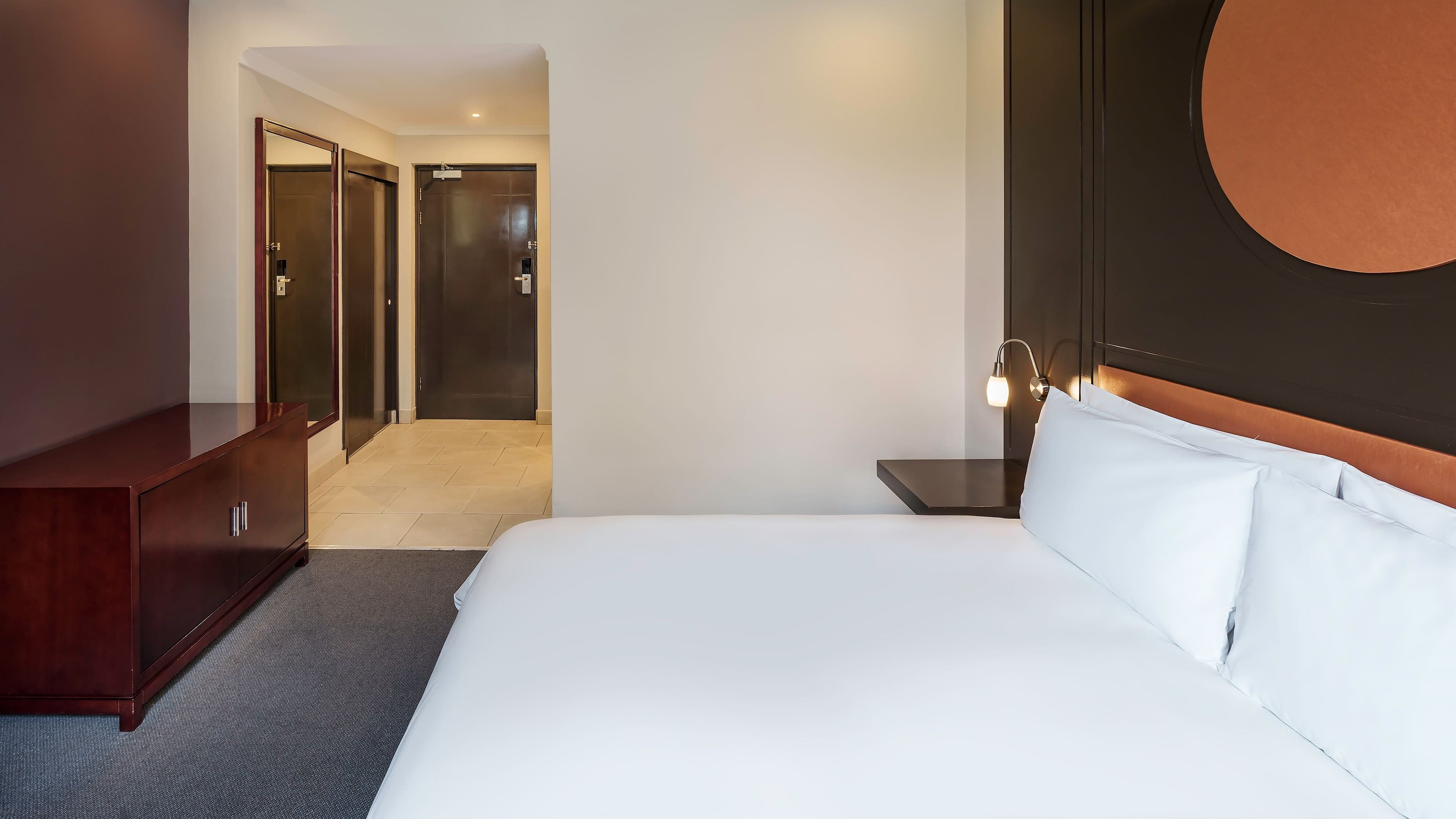 Deluxe Guest room - Image 2