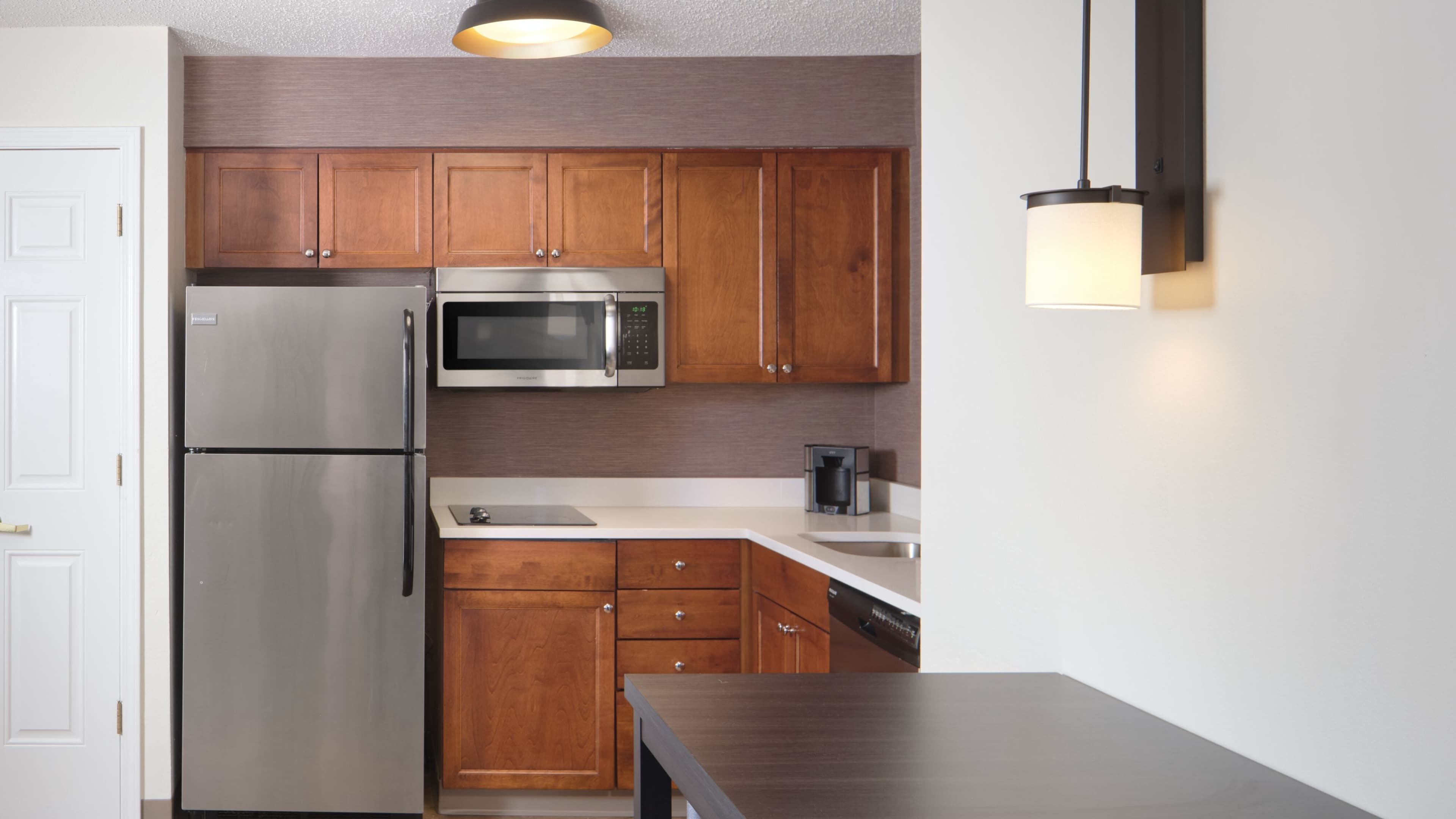 1 Bedroom Suite - Image 3