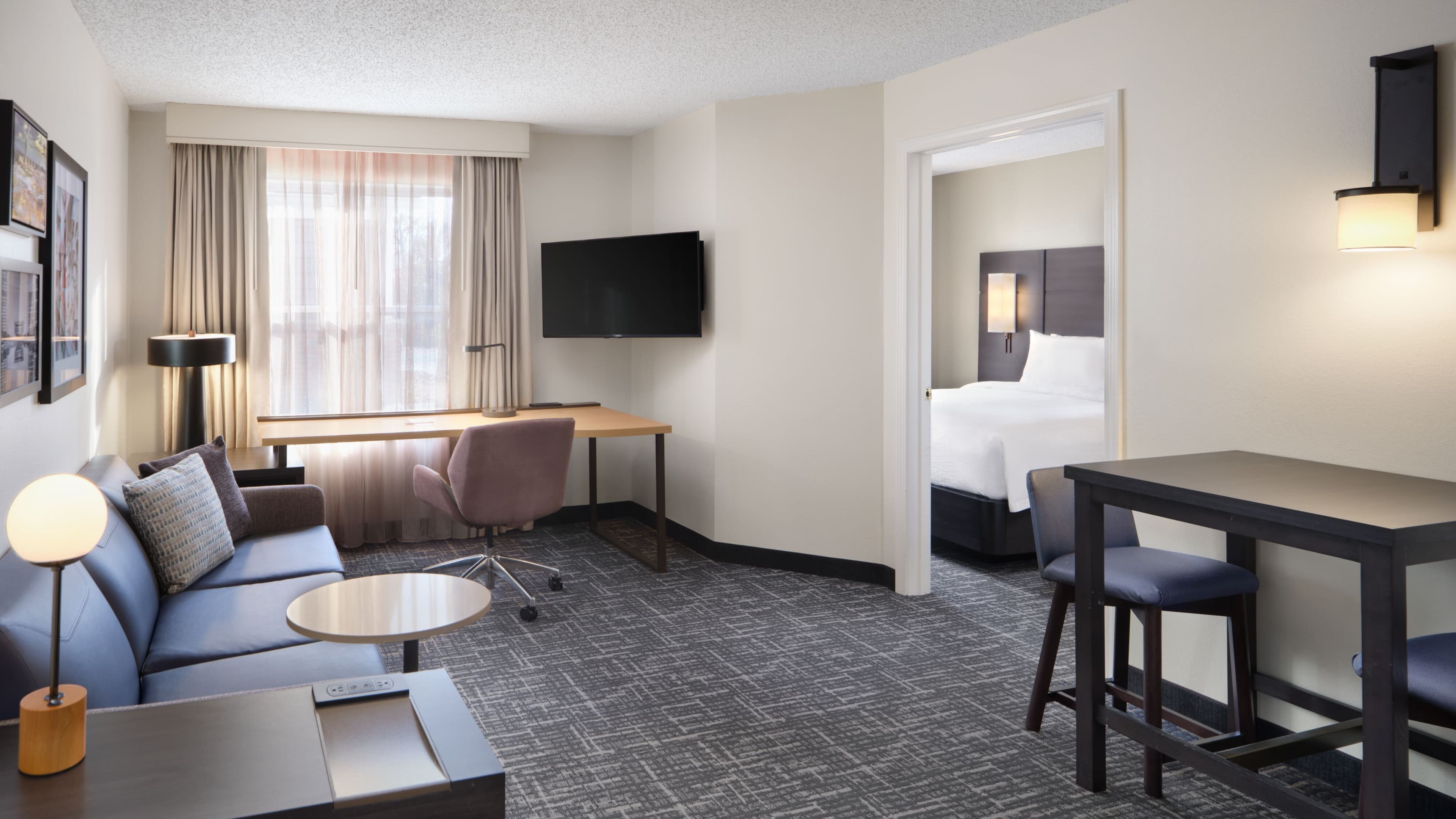 1 Bedroom Suite - Image 1