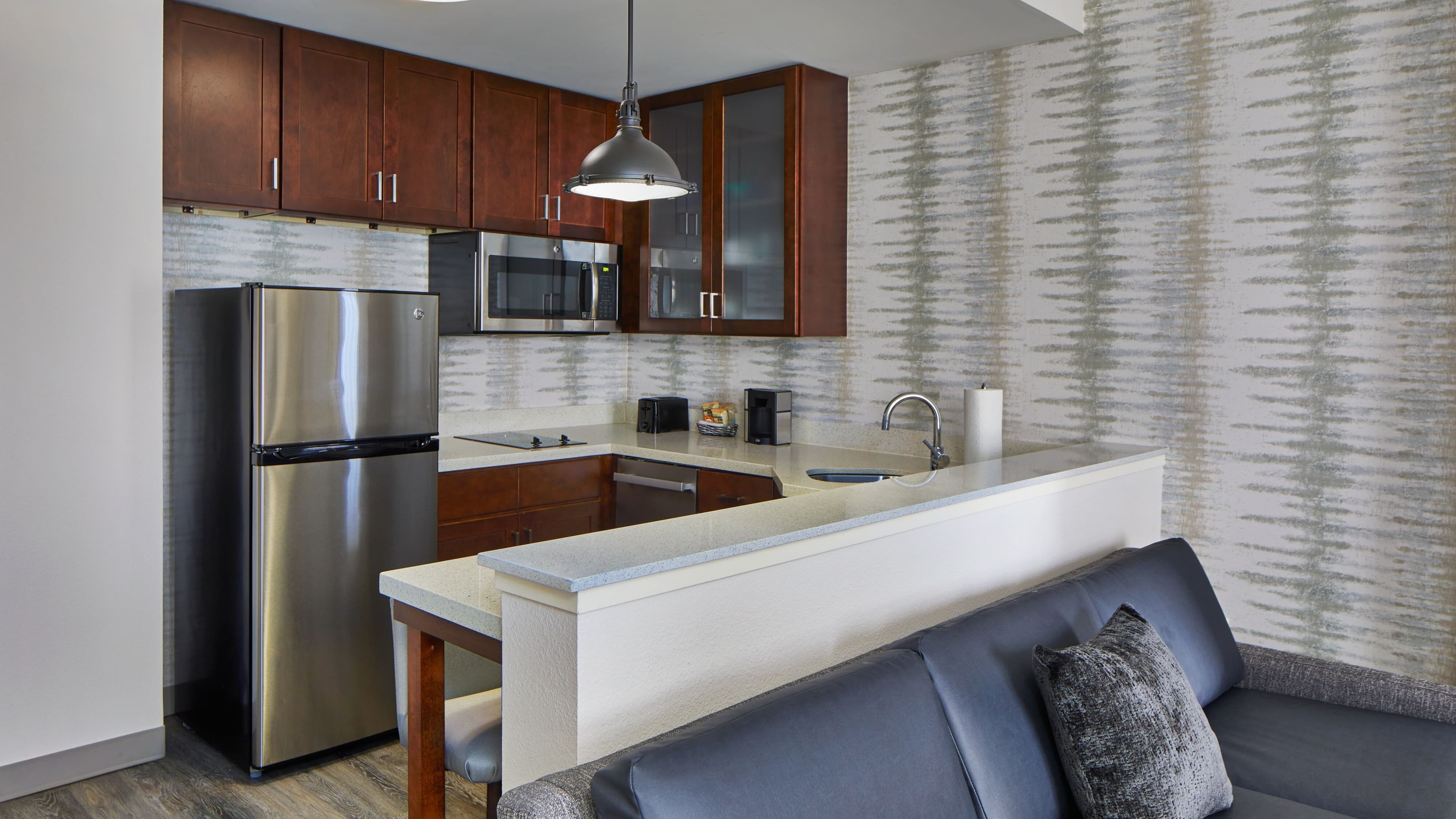 1 Bedroom Suite - Image 2