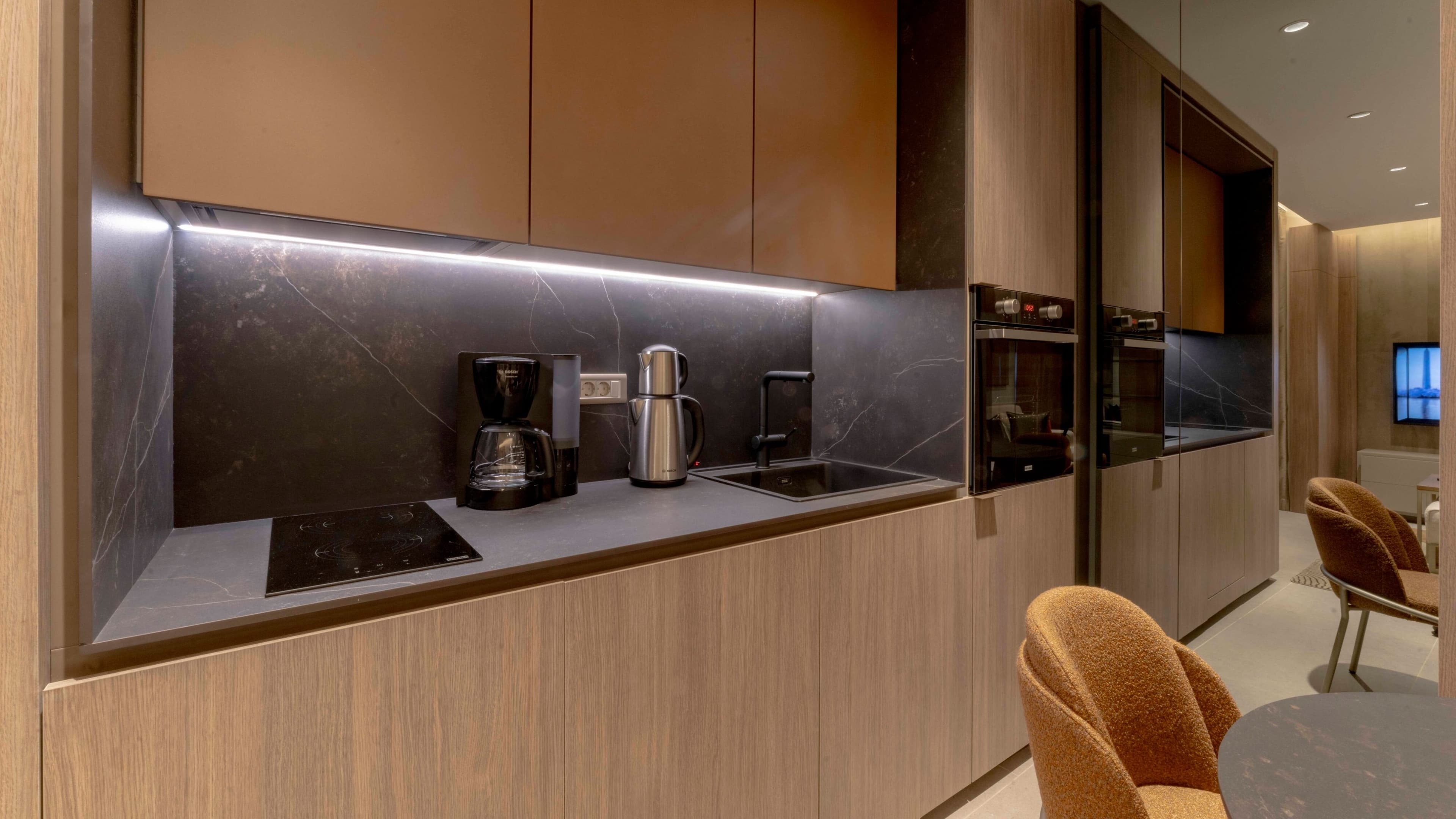 1 Bedroom Suite - Image 6