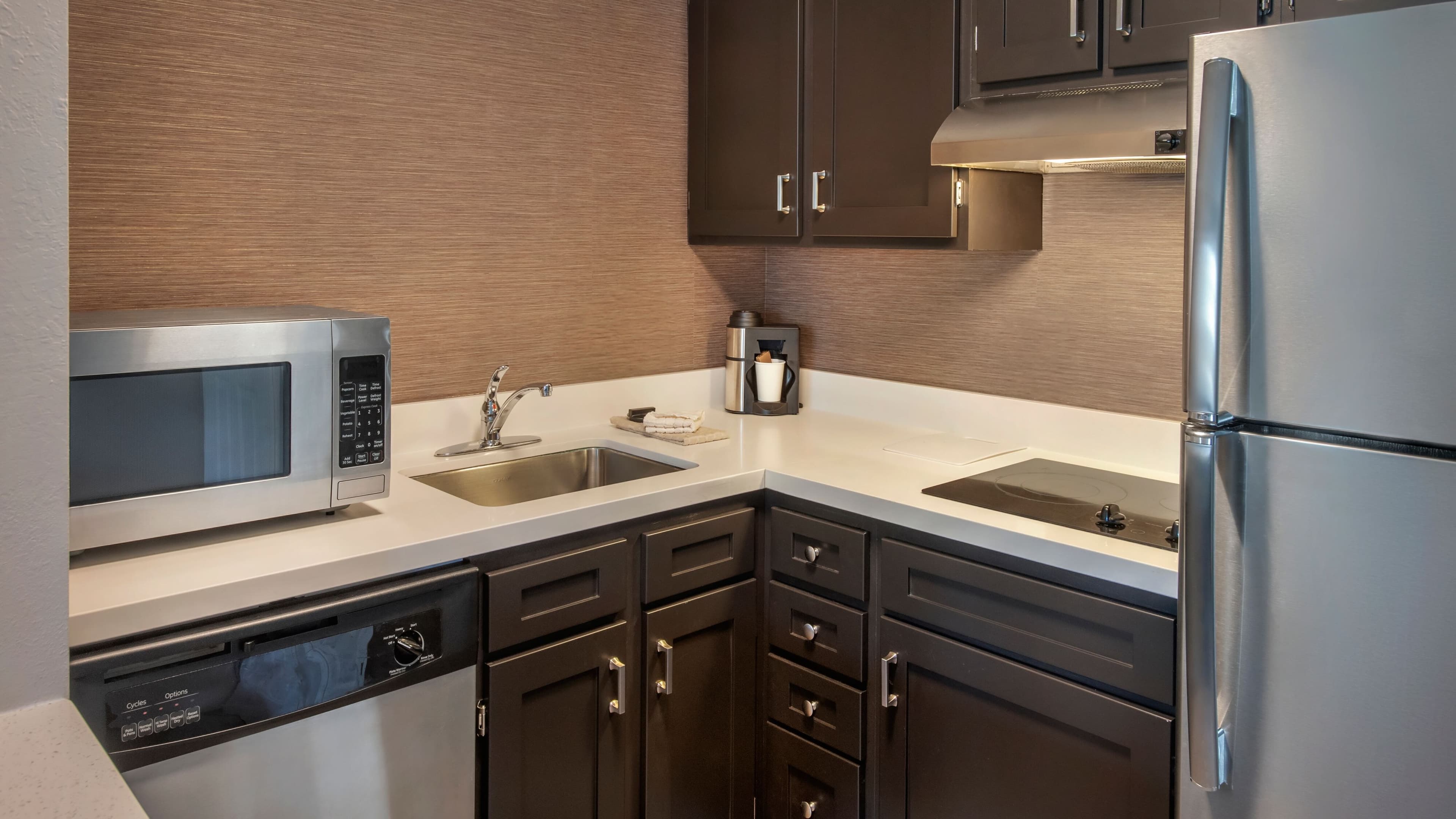 1 Bedroom Residential Suite - Image 3