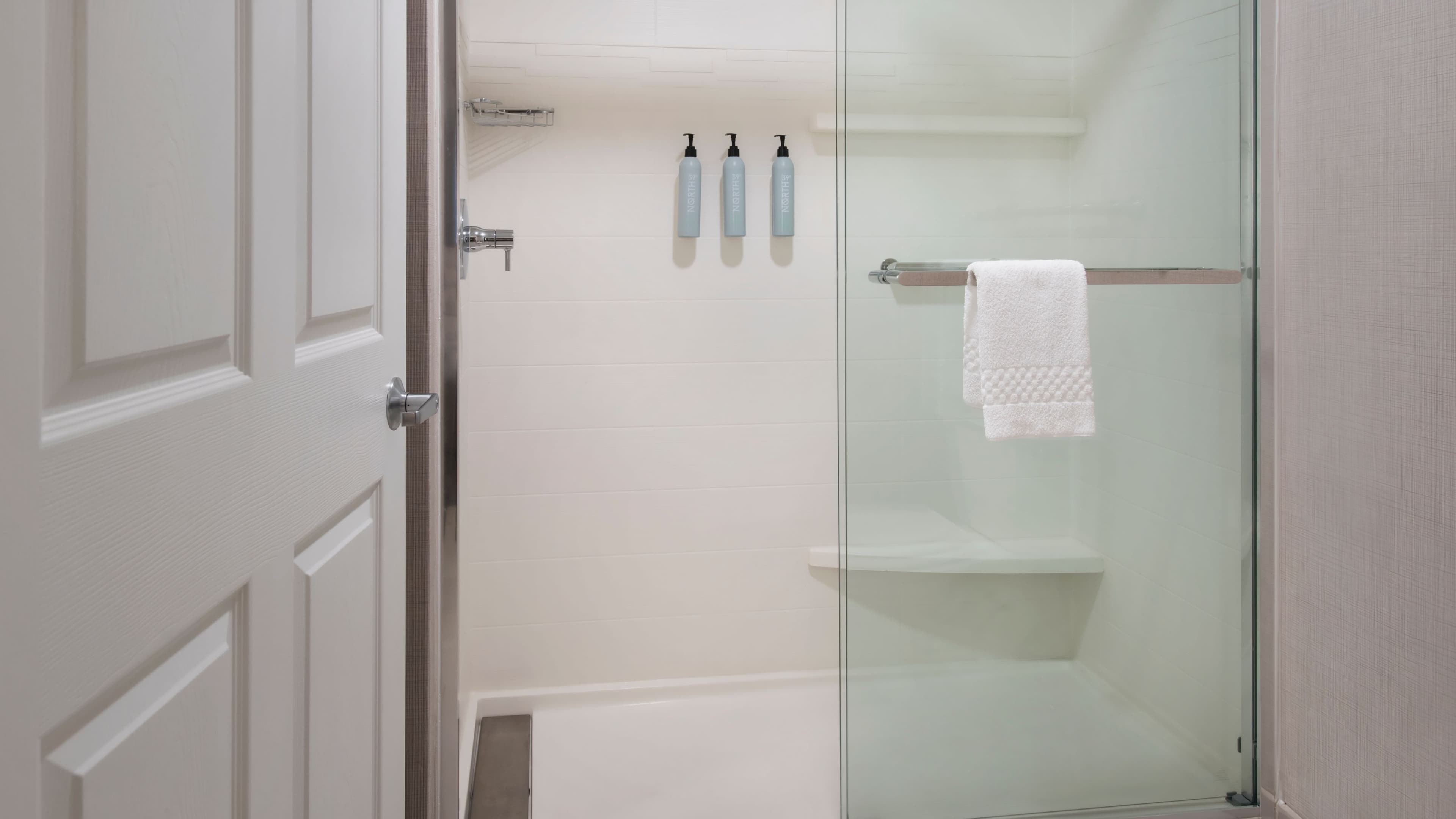 1 Bedroom Residential Suite - Image 6