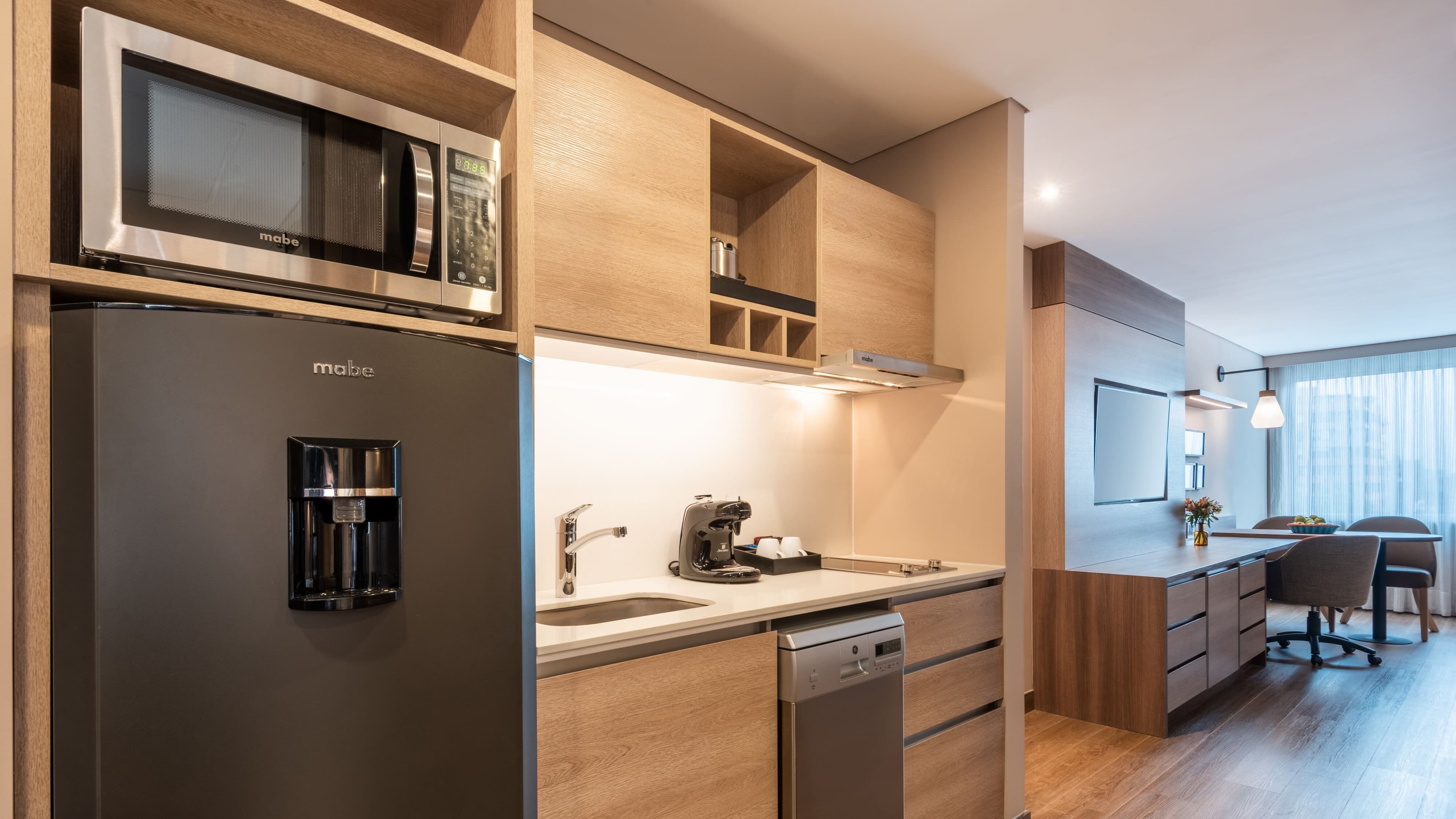 Studio Suite - Image 4