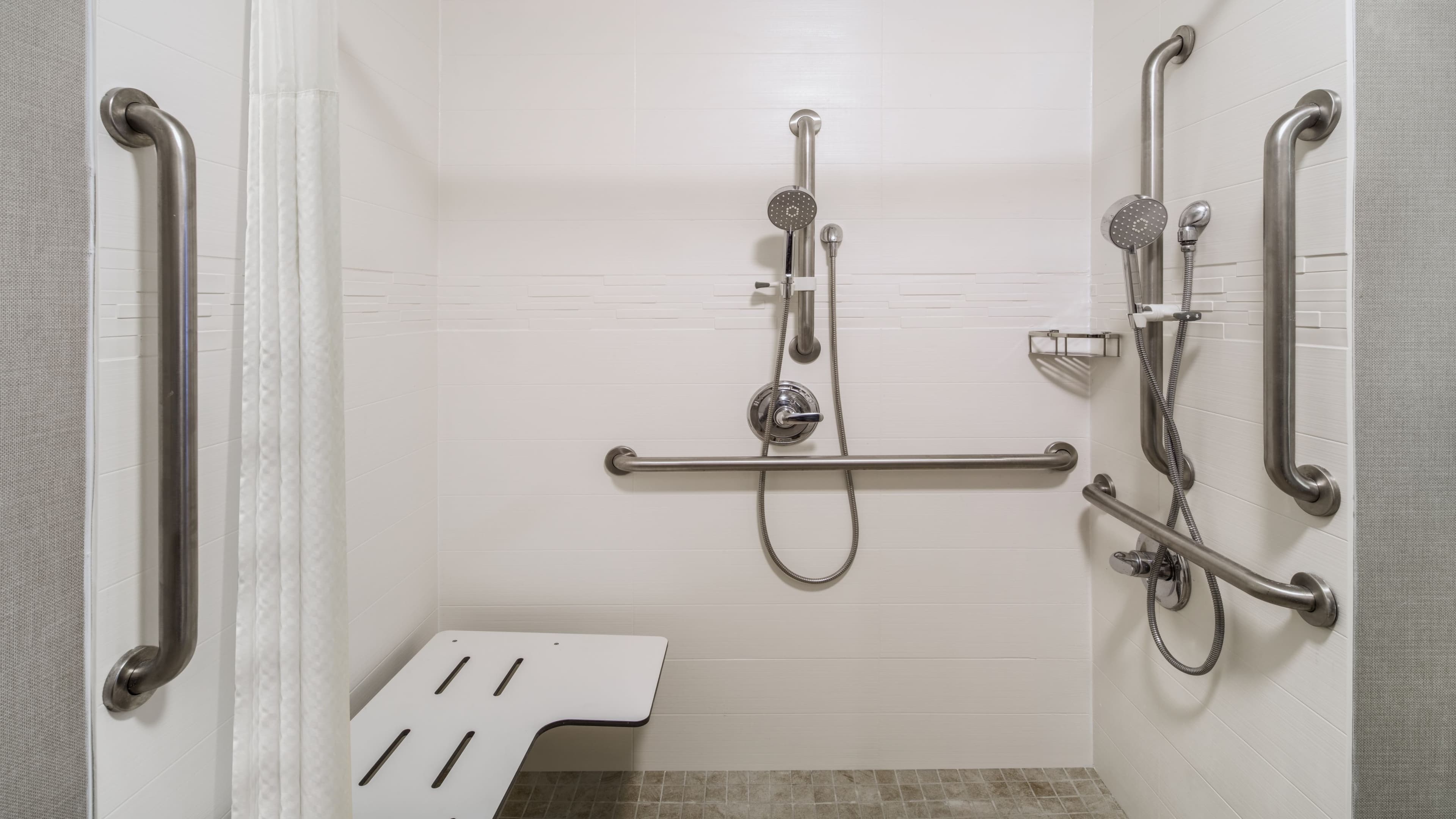 1 Bedroom Suite - Image 5