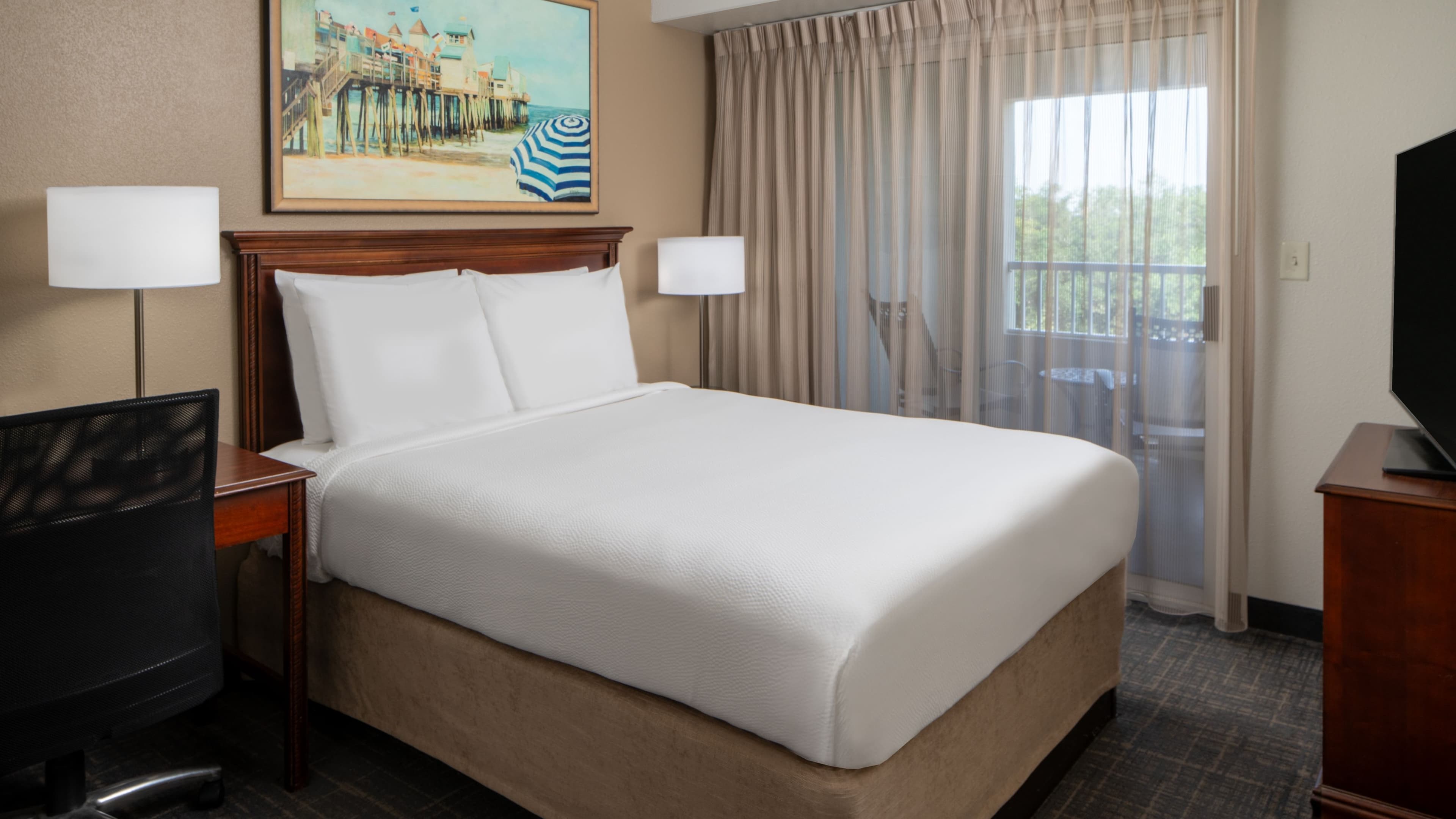 1 Bedroom Suite - Image 3