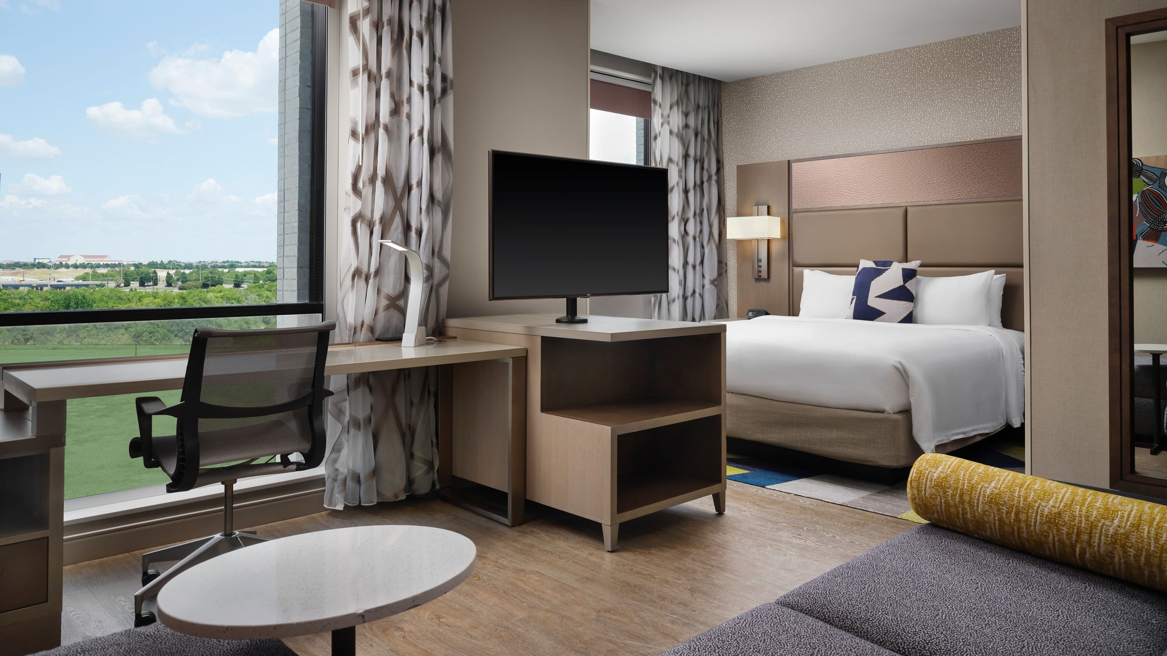 Studio Suite - Image 2