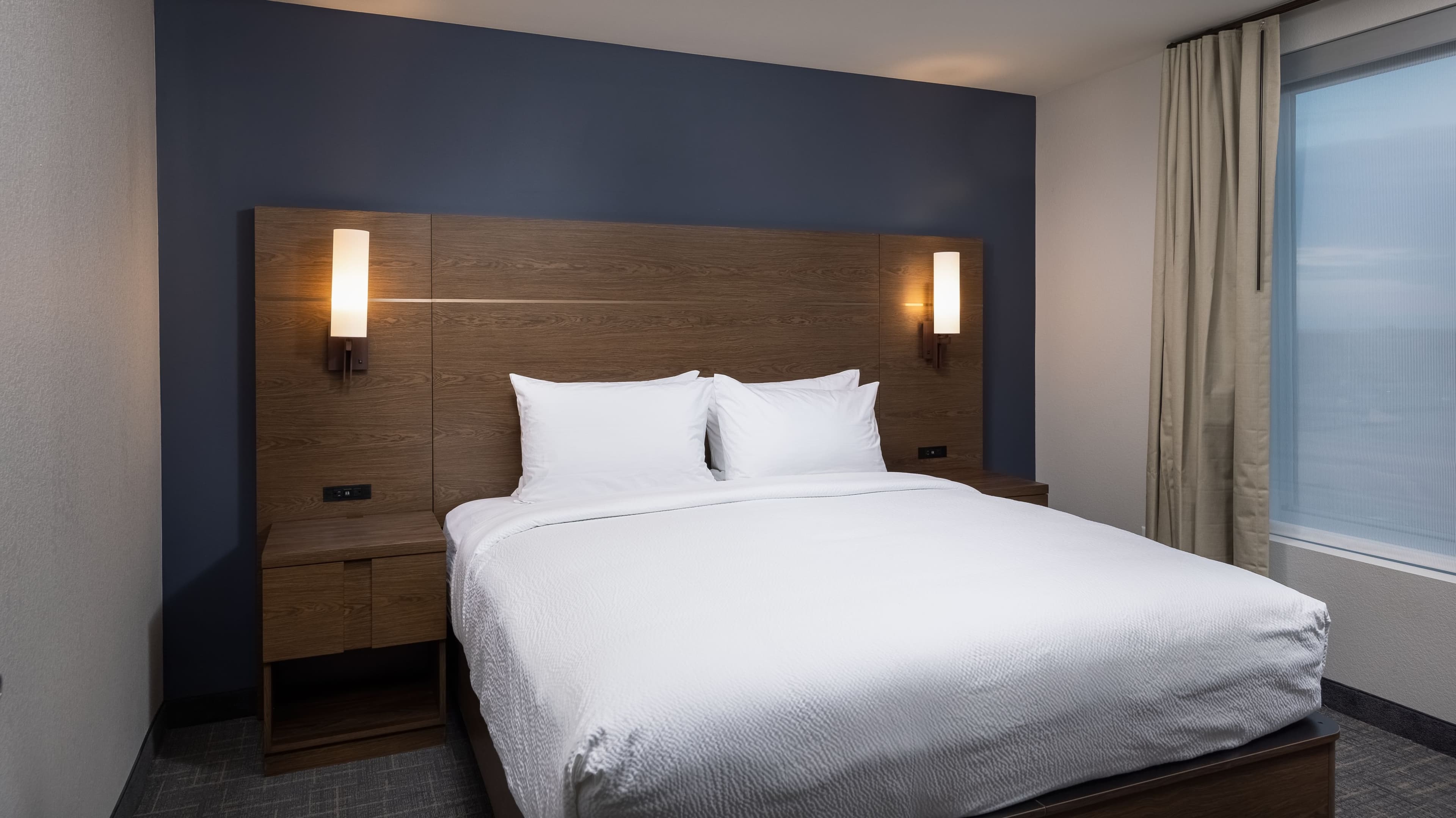 1 Bedroom Suite - Image 3