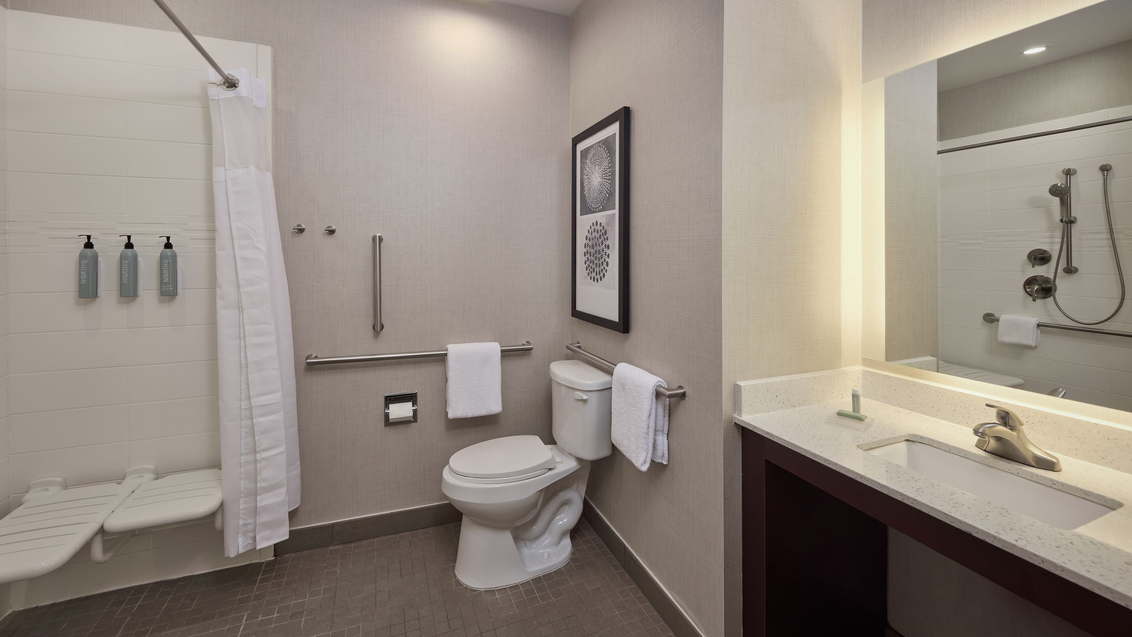 1 Bedroom Suite - Image 4