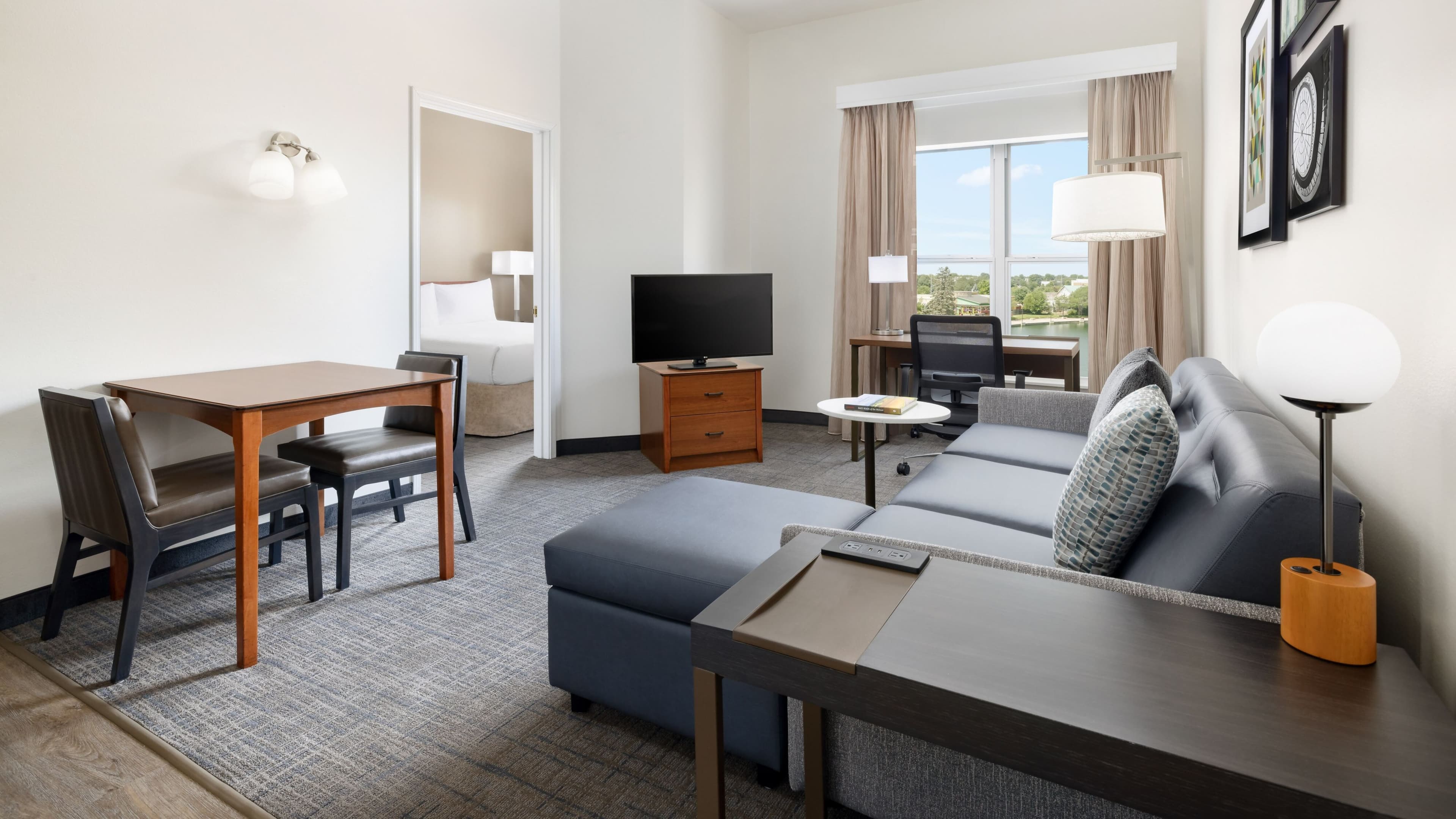 1 Bedroom Suite - Image 1