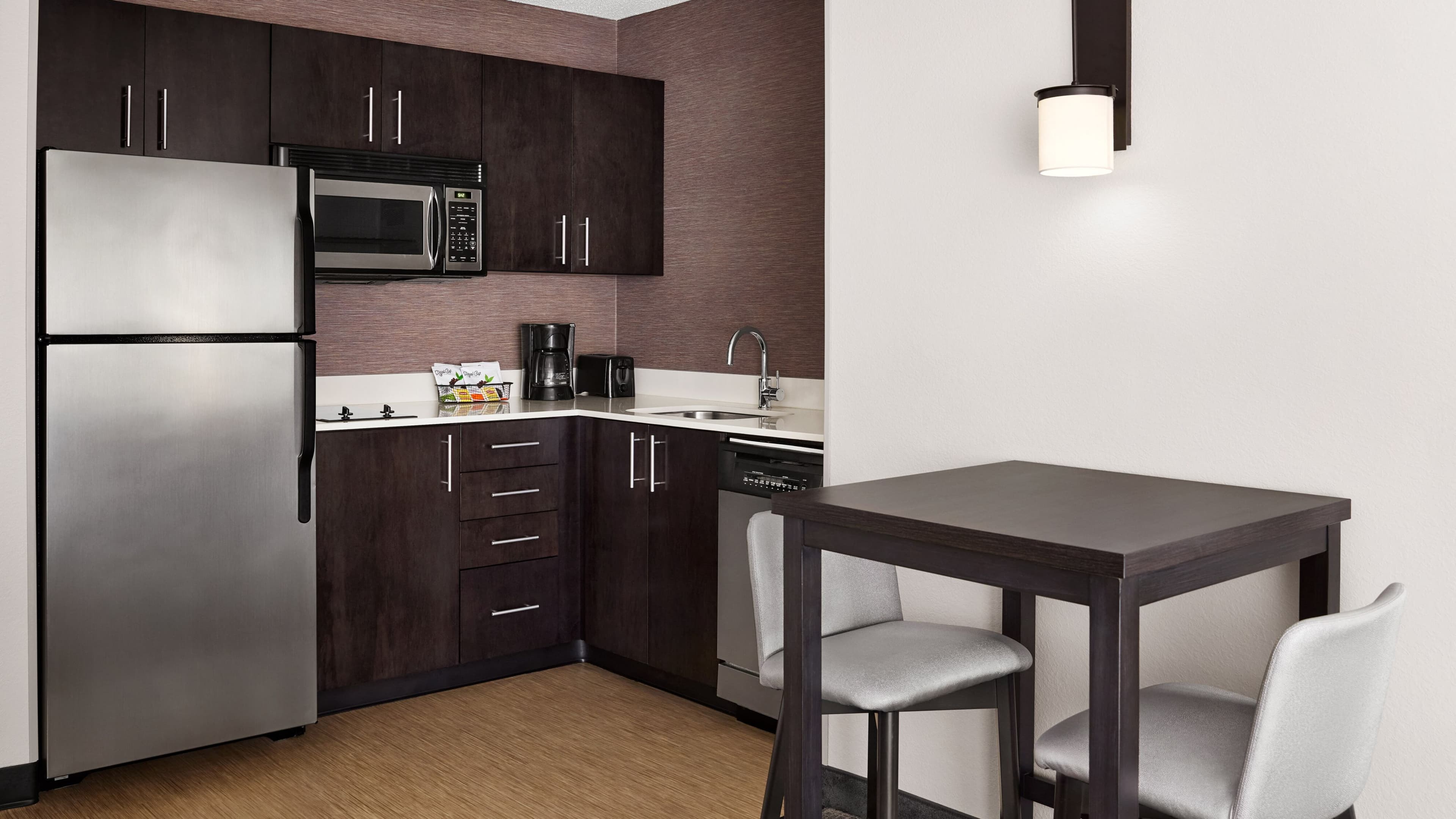 One Bedroom Suite - Image 3