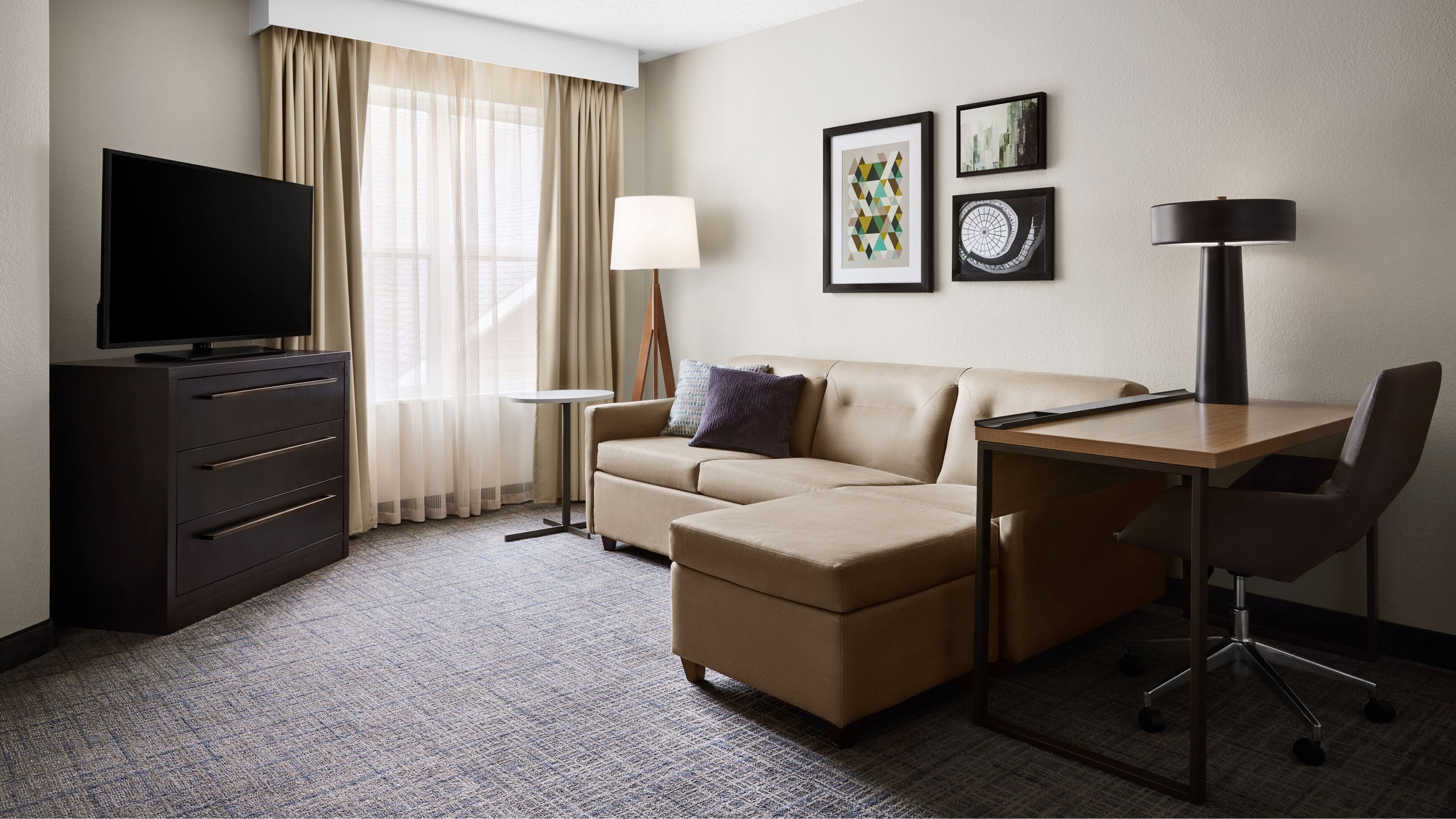 One Bedroom Suite - Image 1