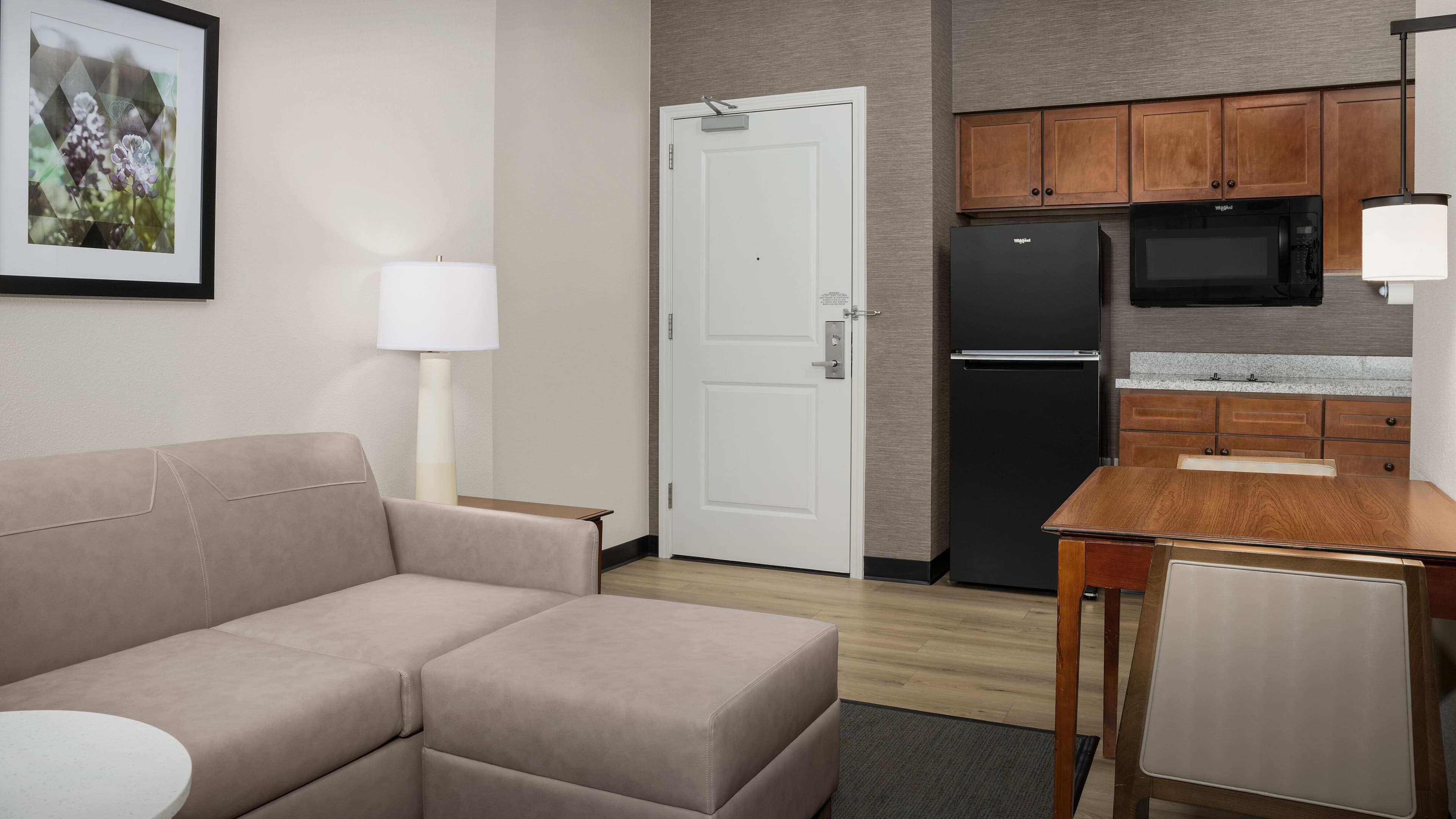 1 Bedroom Suite - Image 4