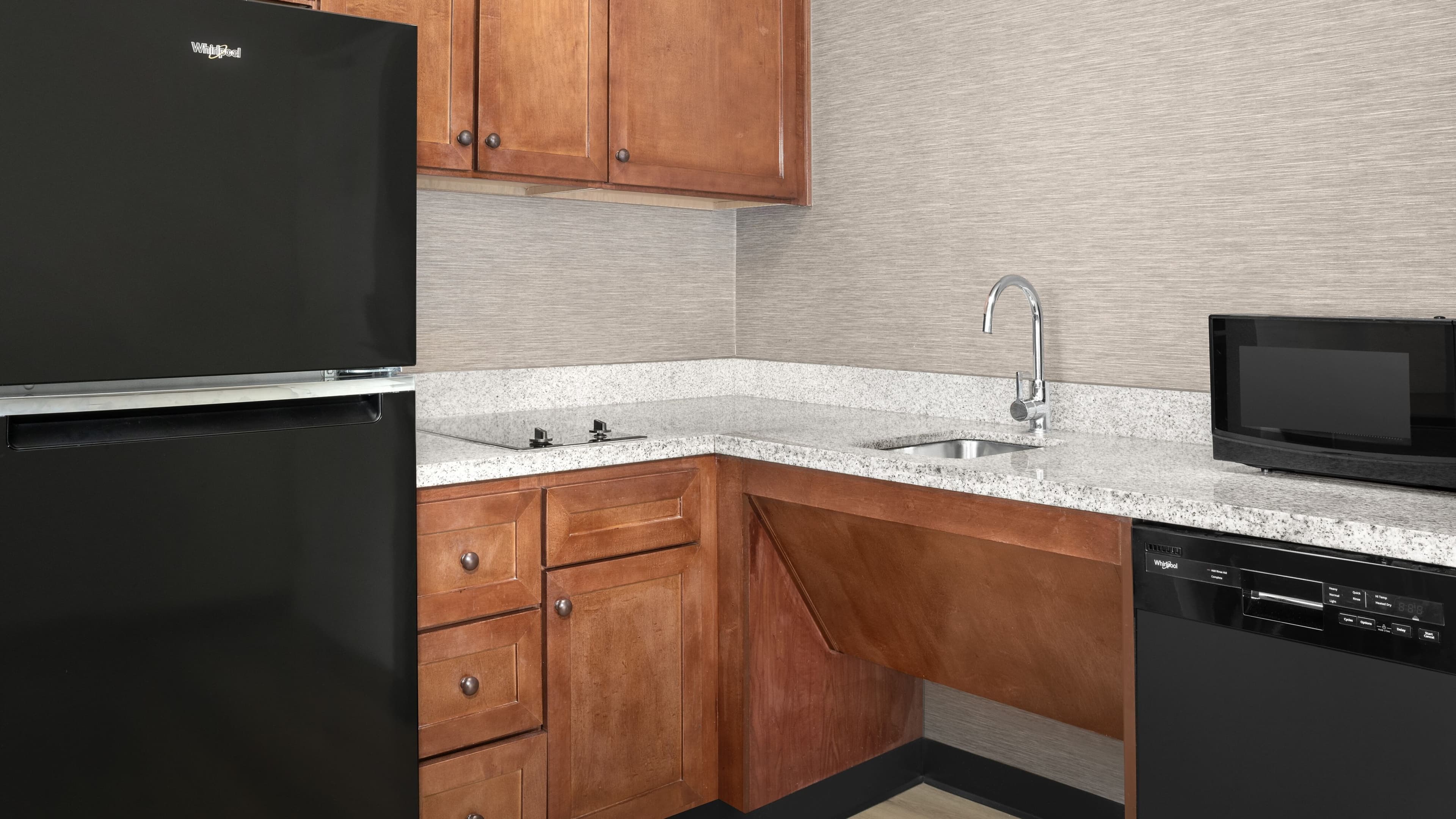 1 Bedroom Suite - Image 9