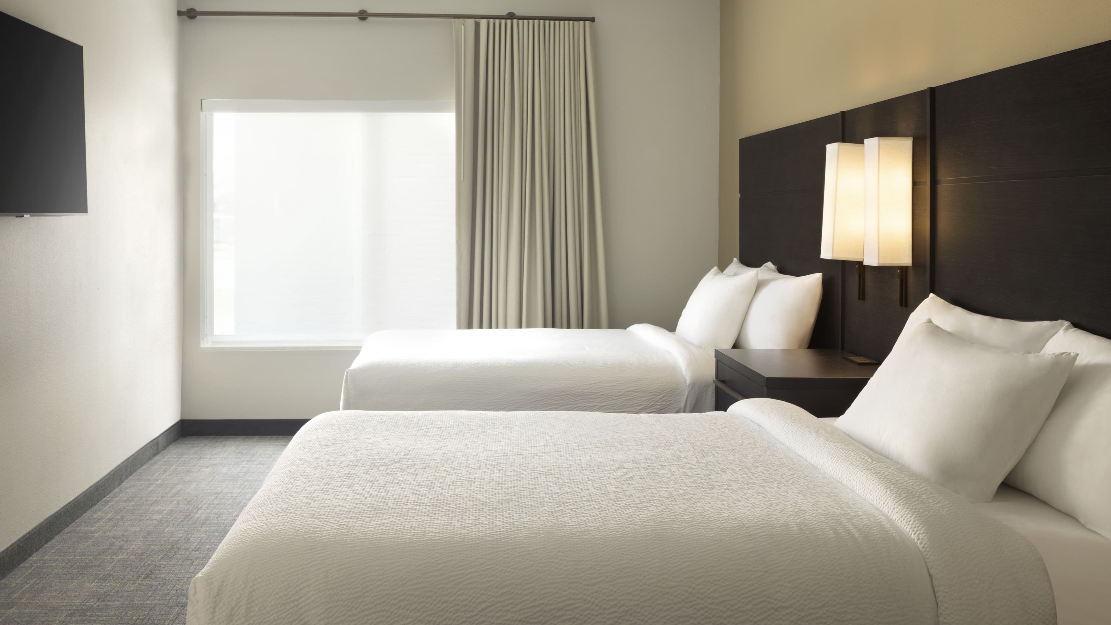 1 Bedroom Suite - Image 6