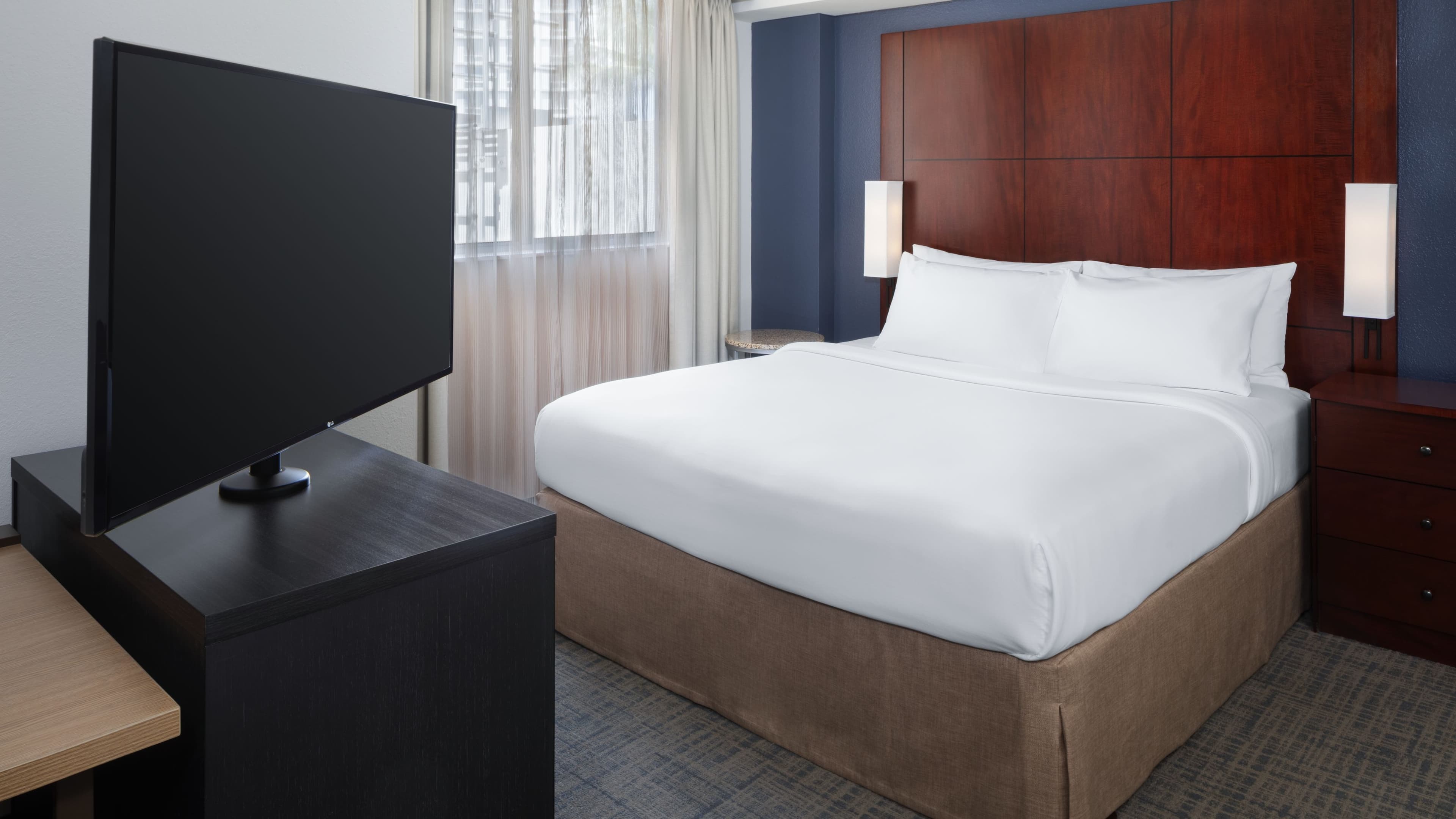 1 Bedroom Suite - Image 4