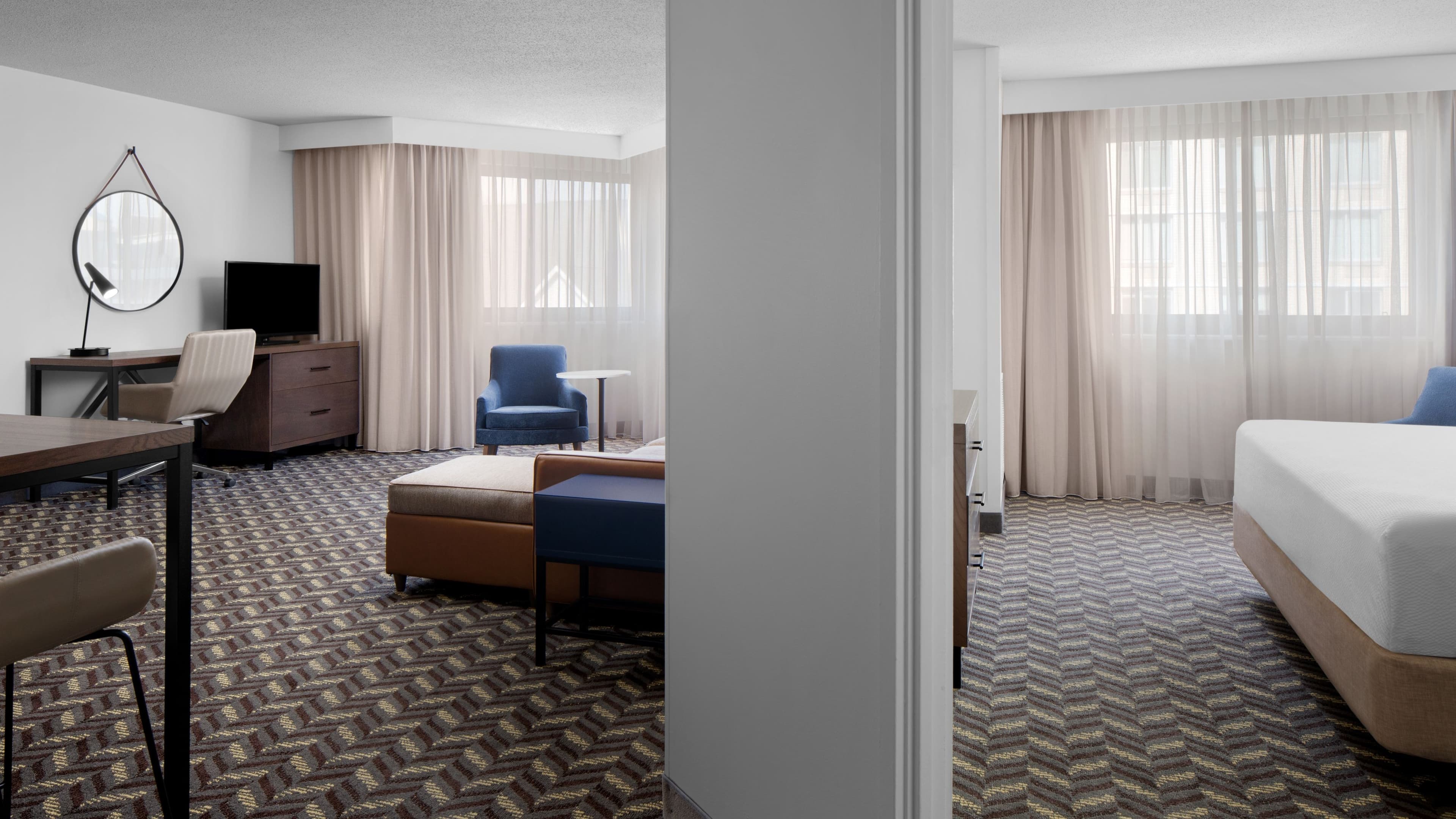 1 Bedroom King Suite - Image 1