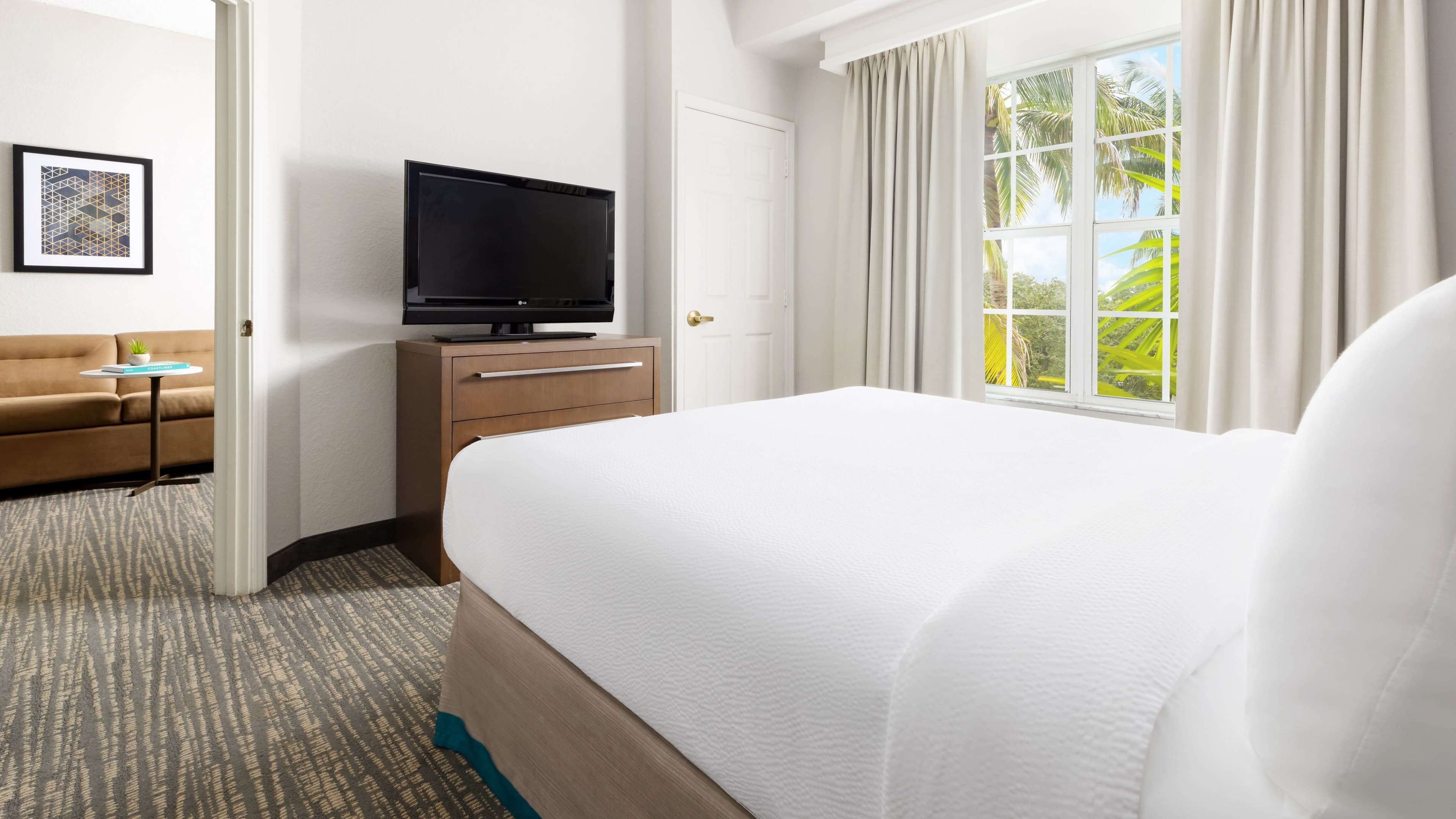 1 Bedroom Suite - Image 3