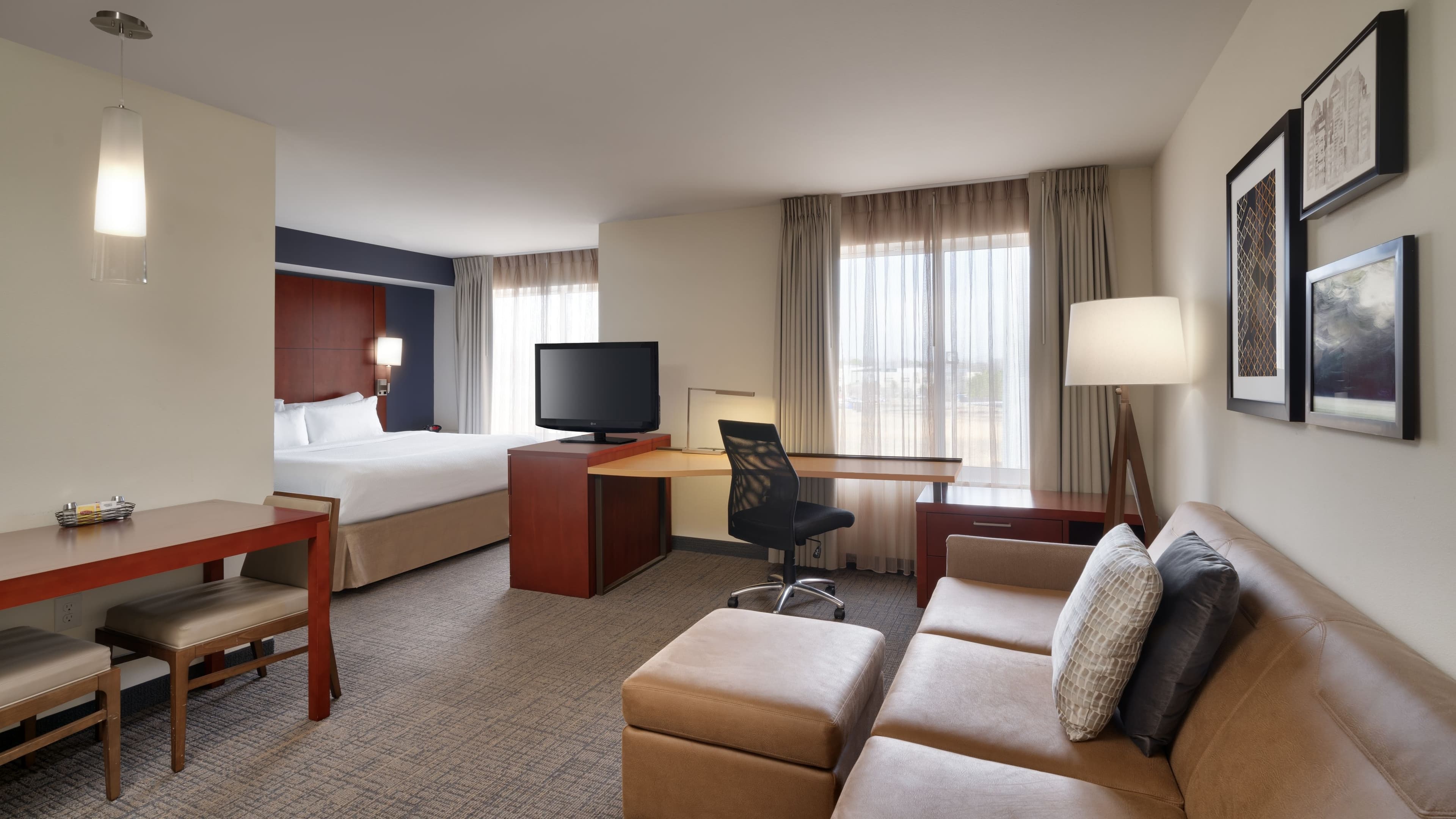 Studio Suite - Image 2