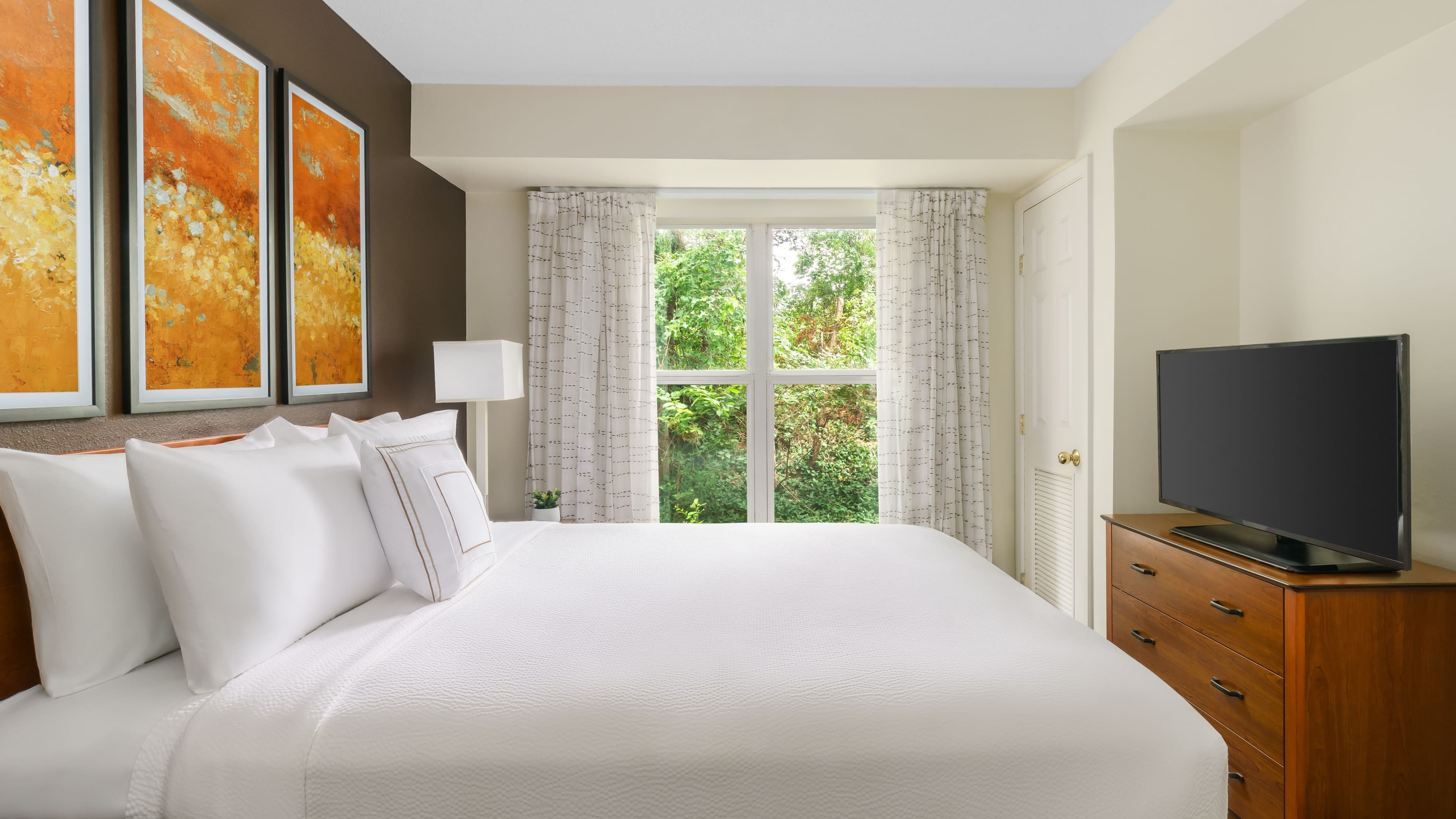 1 Bedroom Suite - Image 6