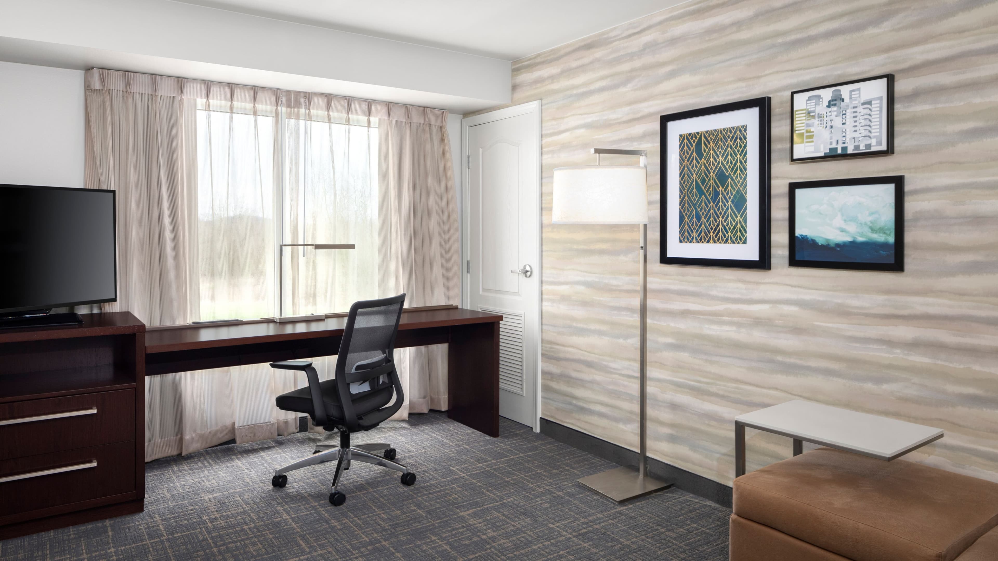 1 Bedroom Suite - Image 3