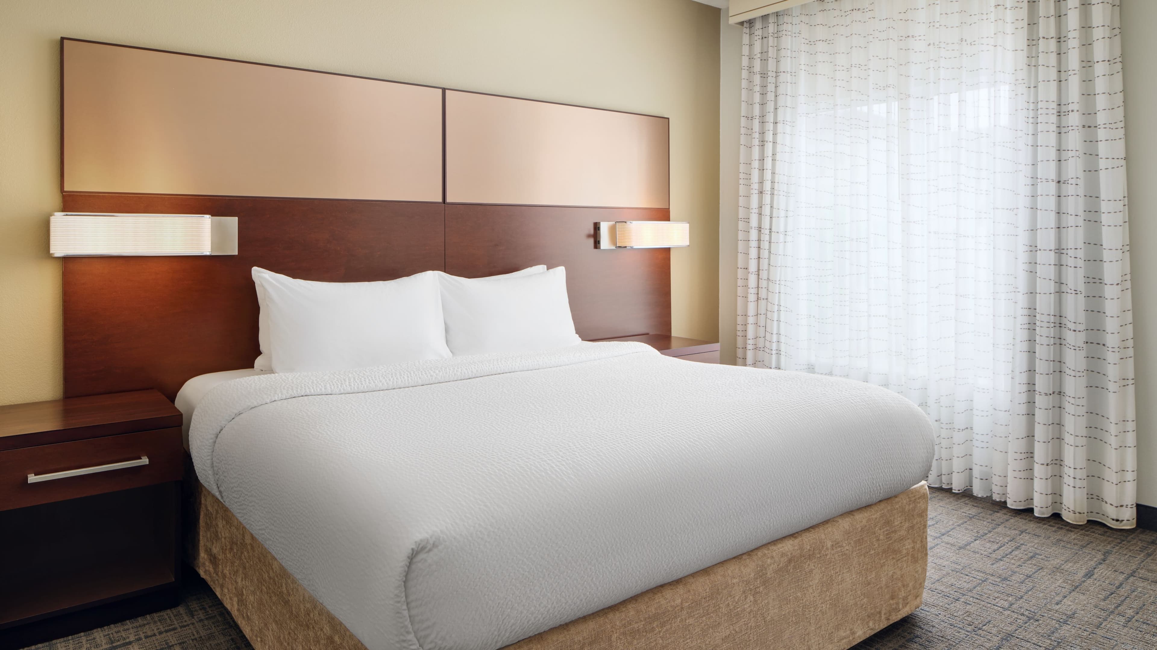 1 Bedroom Suite - Image 4