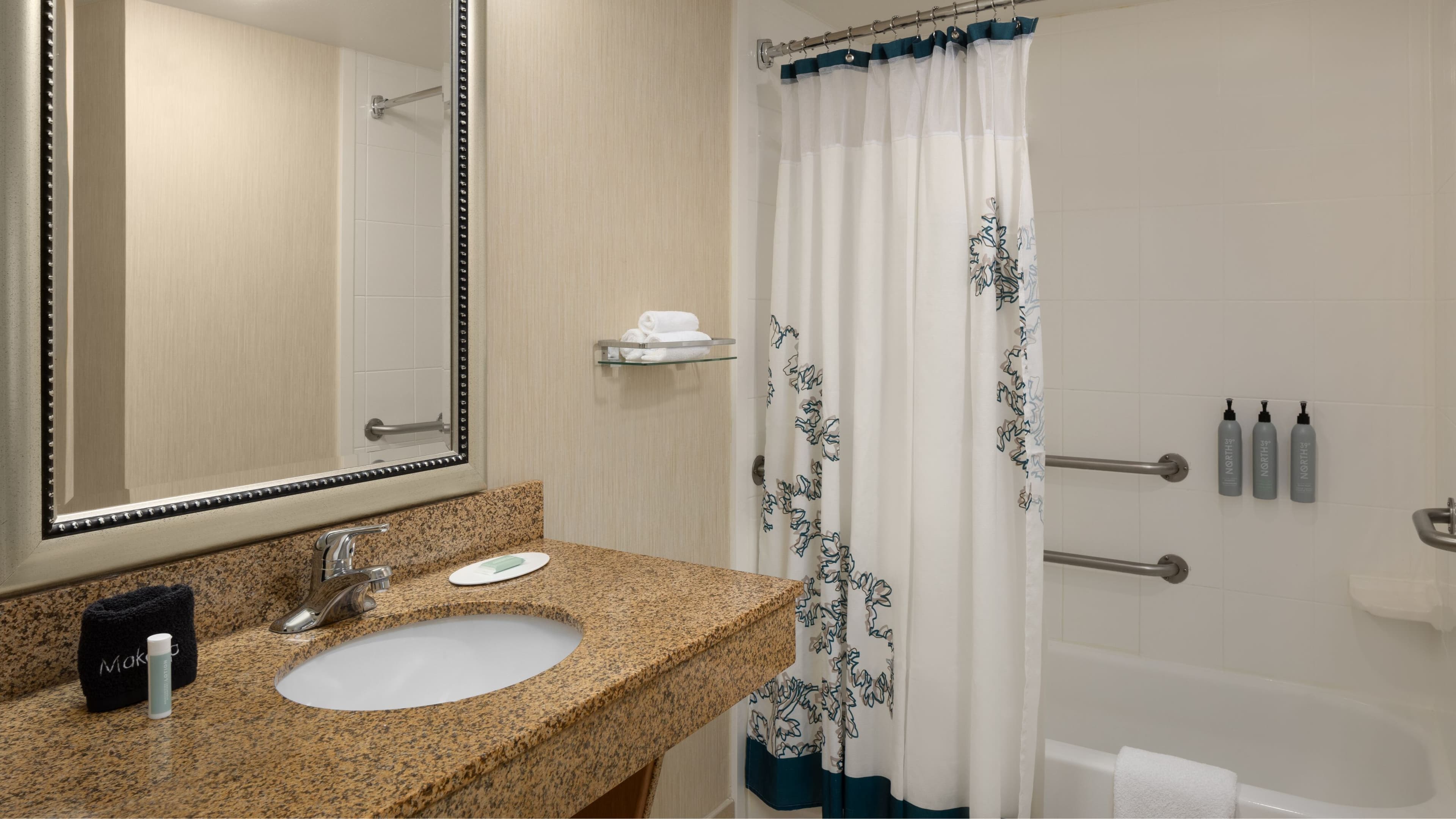 1 Bedroom Suite - Image 5